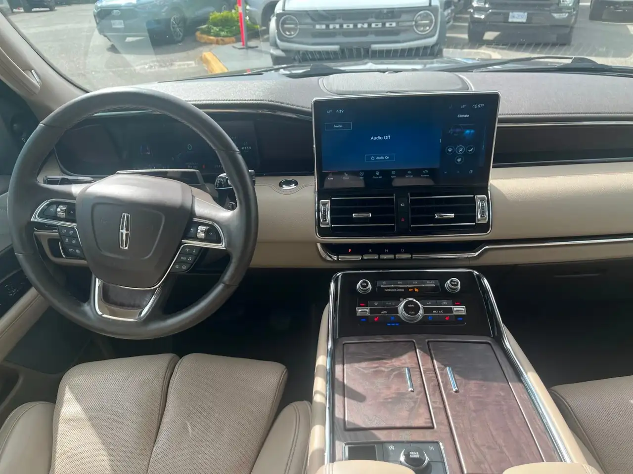 Lincoln Navigator снимка Lincoln Navigator