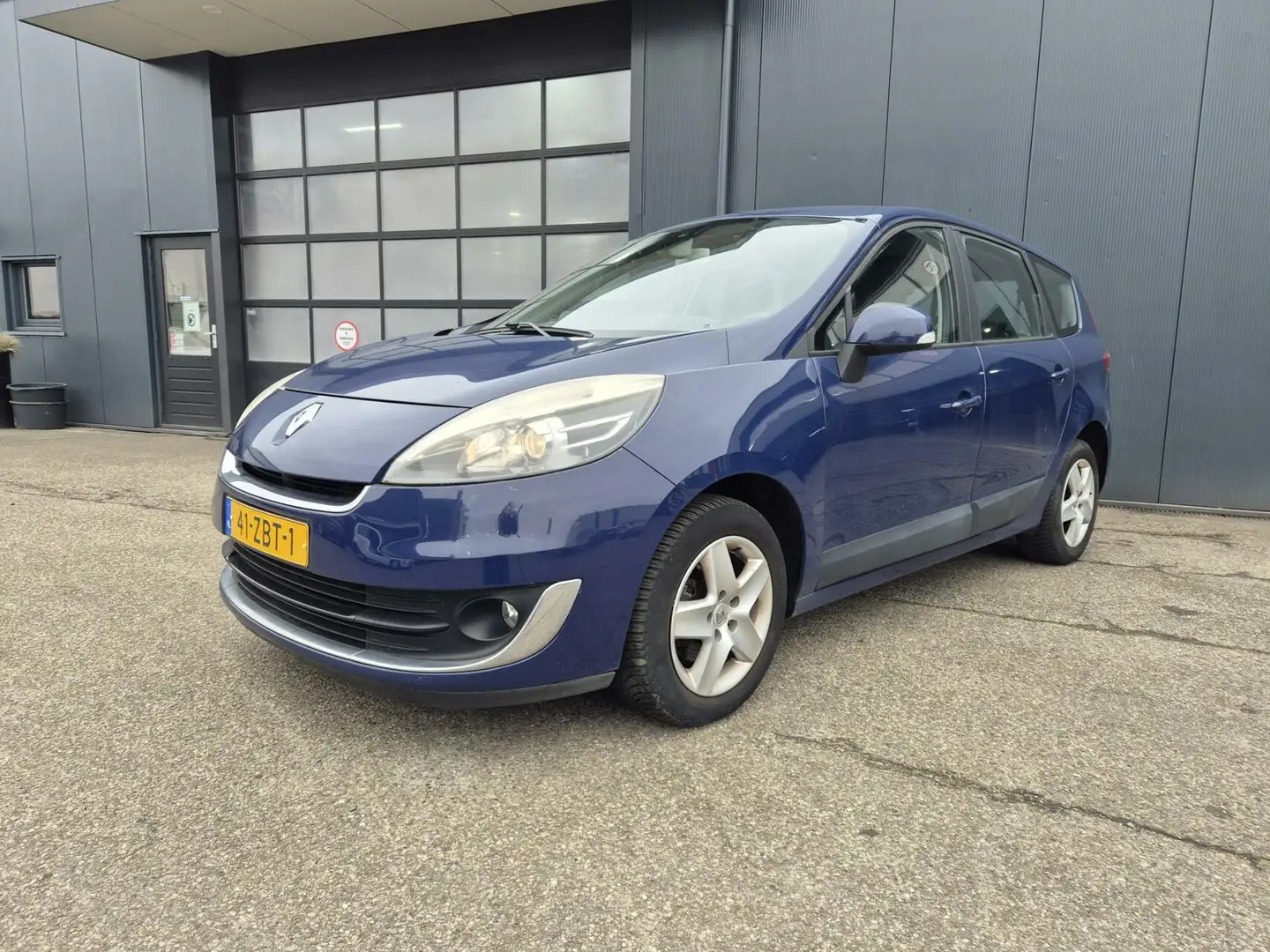 Renault Scenic 1.2 TCe Expression EXPORT auto Blau - 1