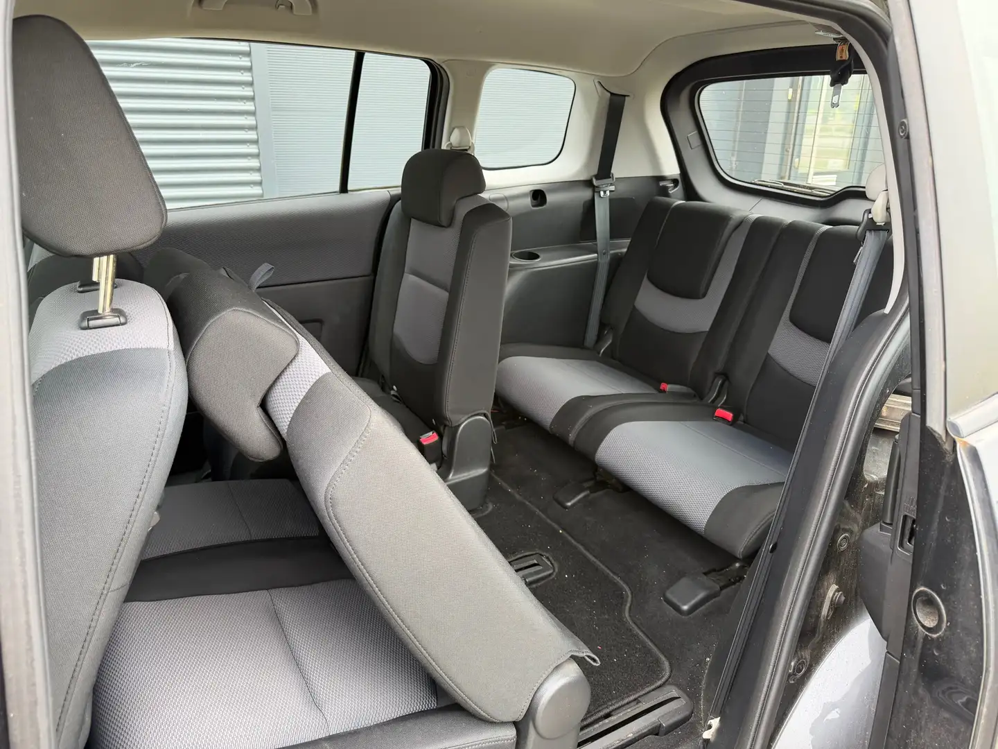 Mazda 5 2.0 Touring 7 Persoons|Airco|Trekhaak|DealerOnderh Gris - 2