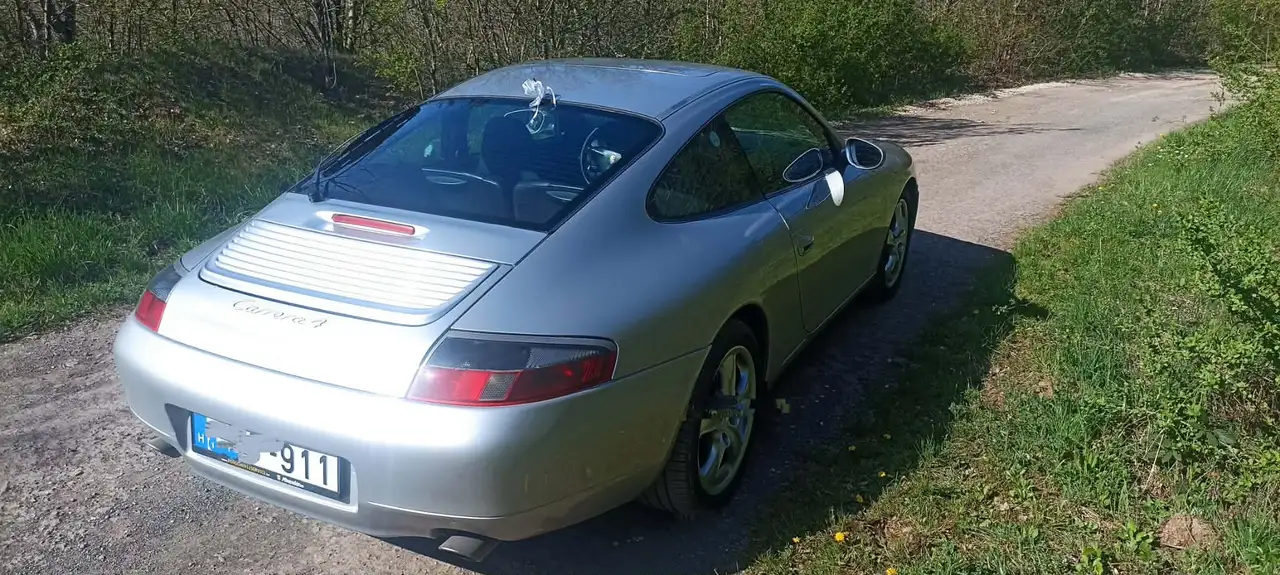 Porsche 911 Carrera 4 Coupé Limited Ed., foto 2