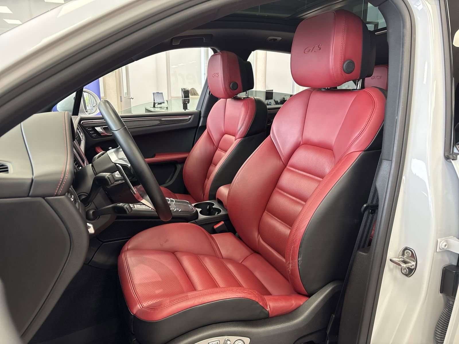 2018 Porsche Macan GTS-Premium Package Plus thumb 19