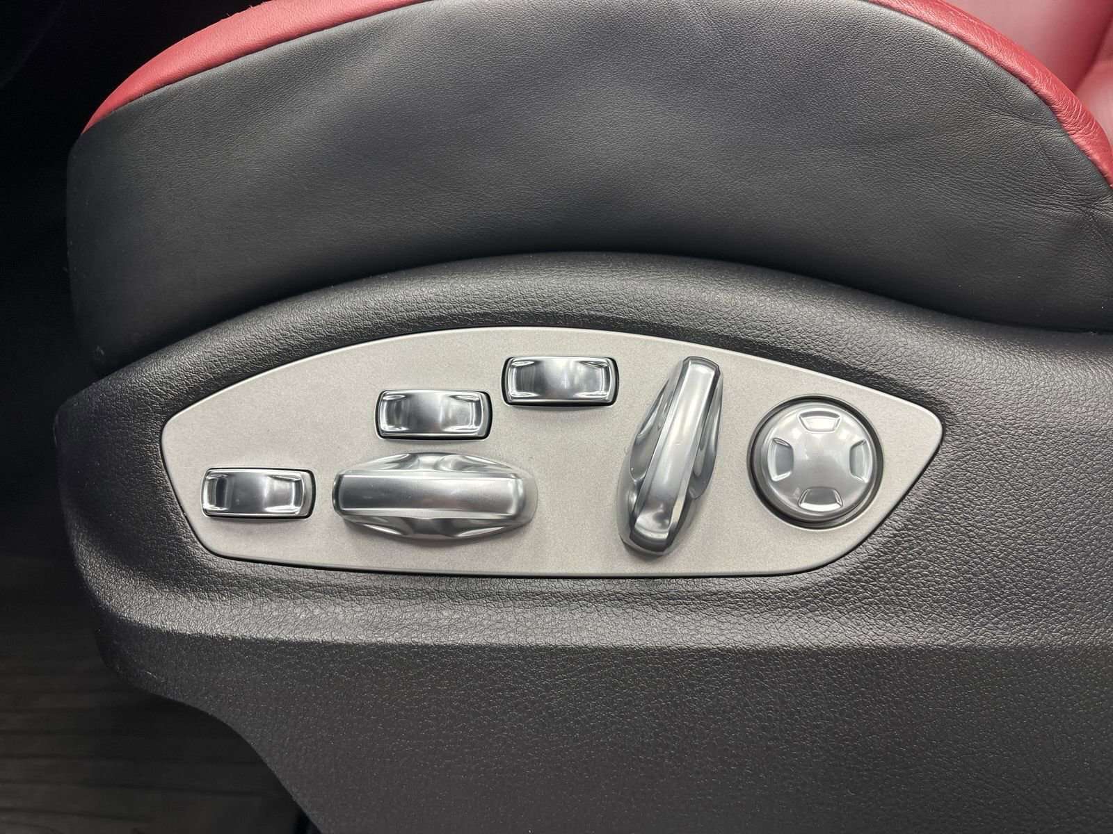 2018 Porsche Macan GTS-Premium Package Plus thumb 20