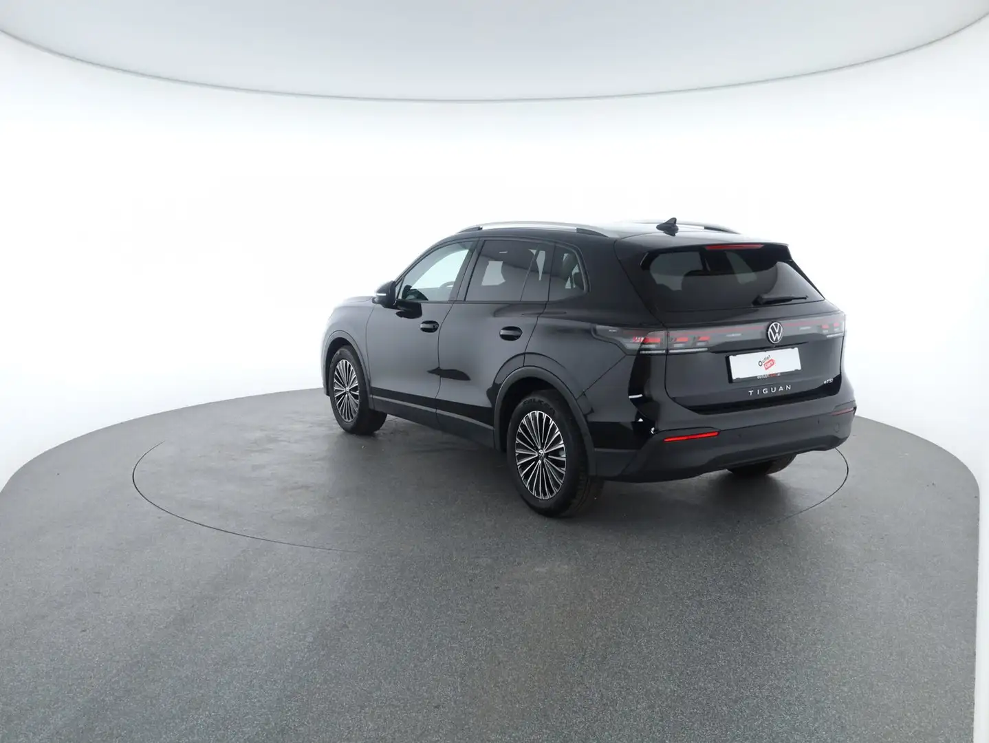 Volkswagen Tiguan Life eTSI DSG Schwarz - 2