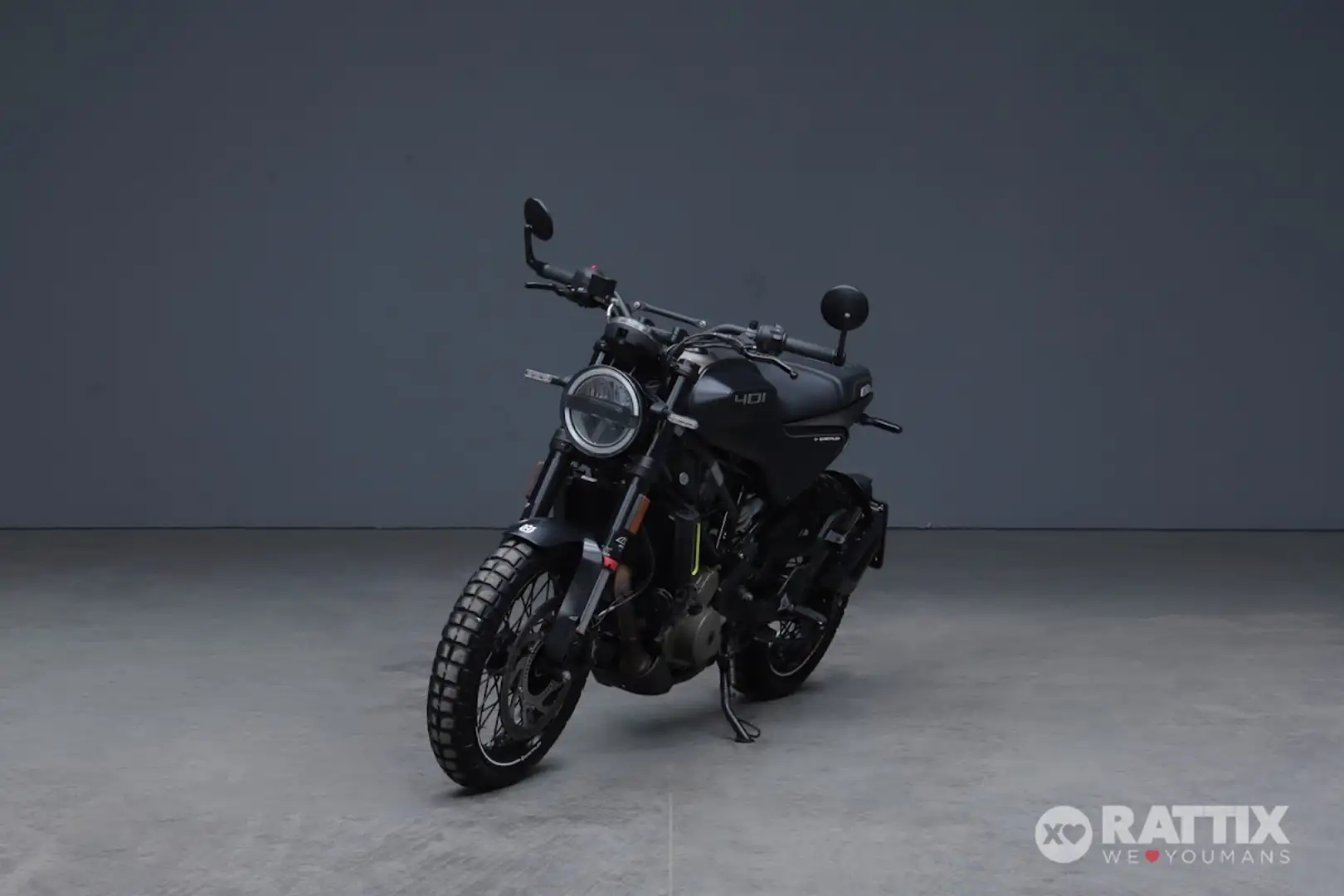 Husqvarna 4T my21 Nero - 2