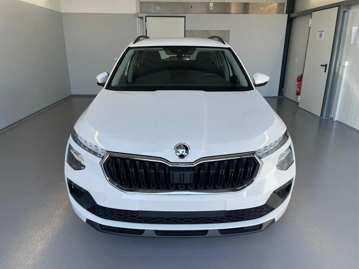 Skoda Kamiq 115PS DSG AHK+16 Zoll Alu+Sitzheizung+App-Conne... Weiß - 2
