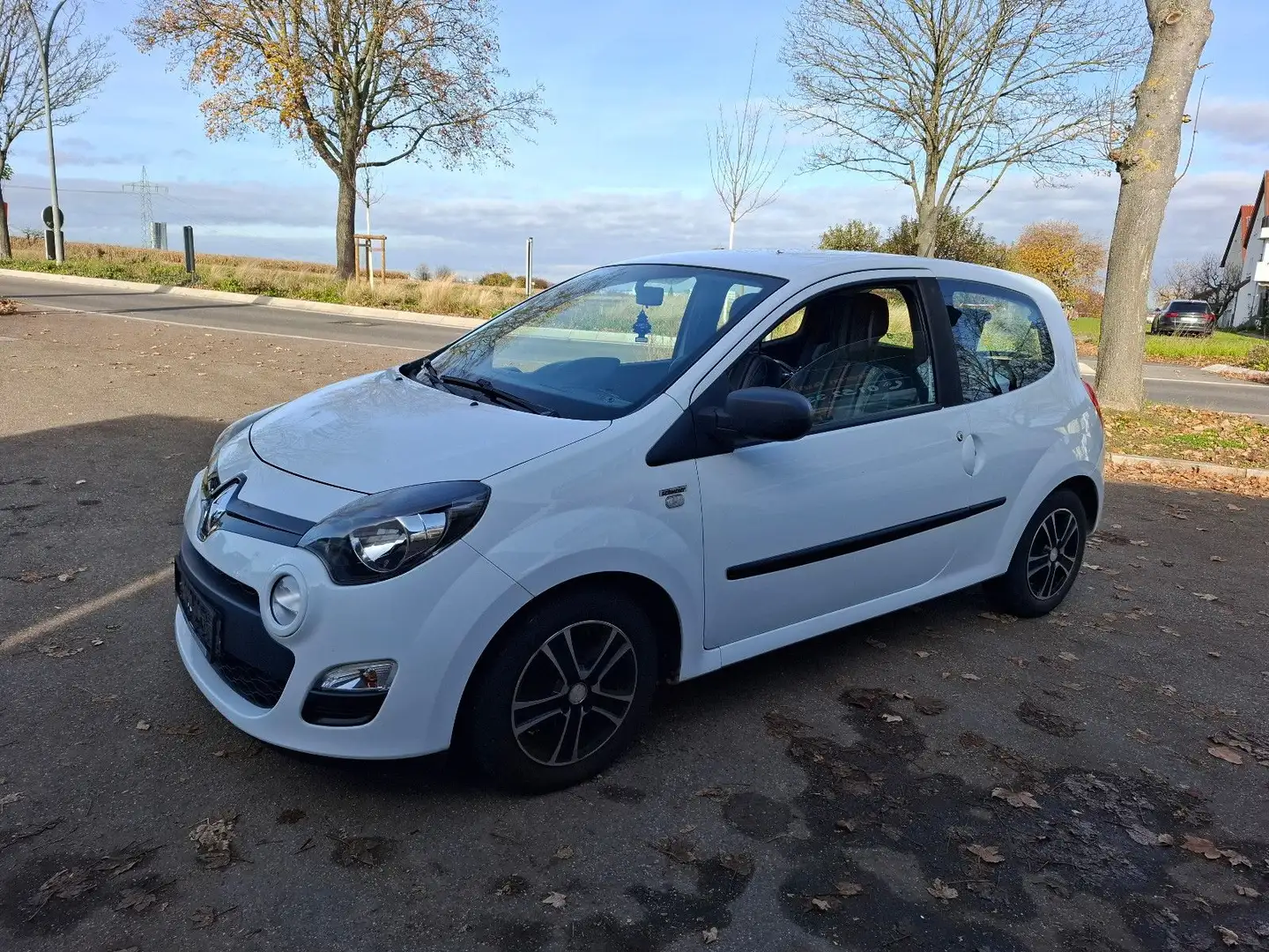 Renault Twingo Expression*Tüv-Neu*Gepflegter-Zustand* Weiß - 2