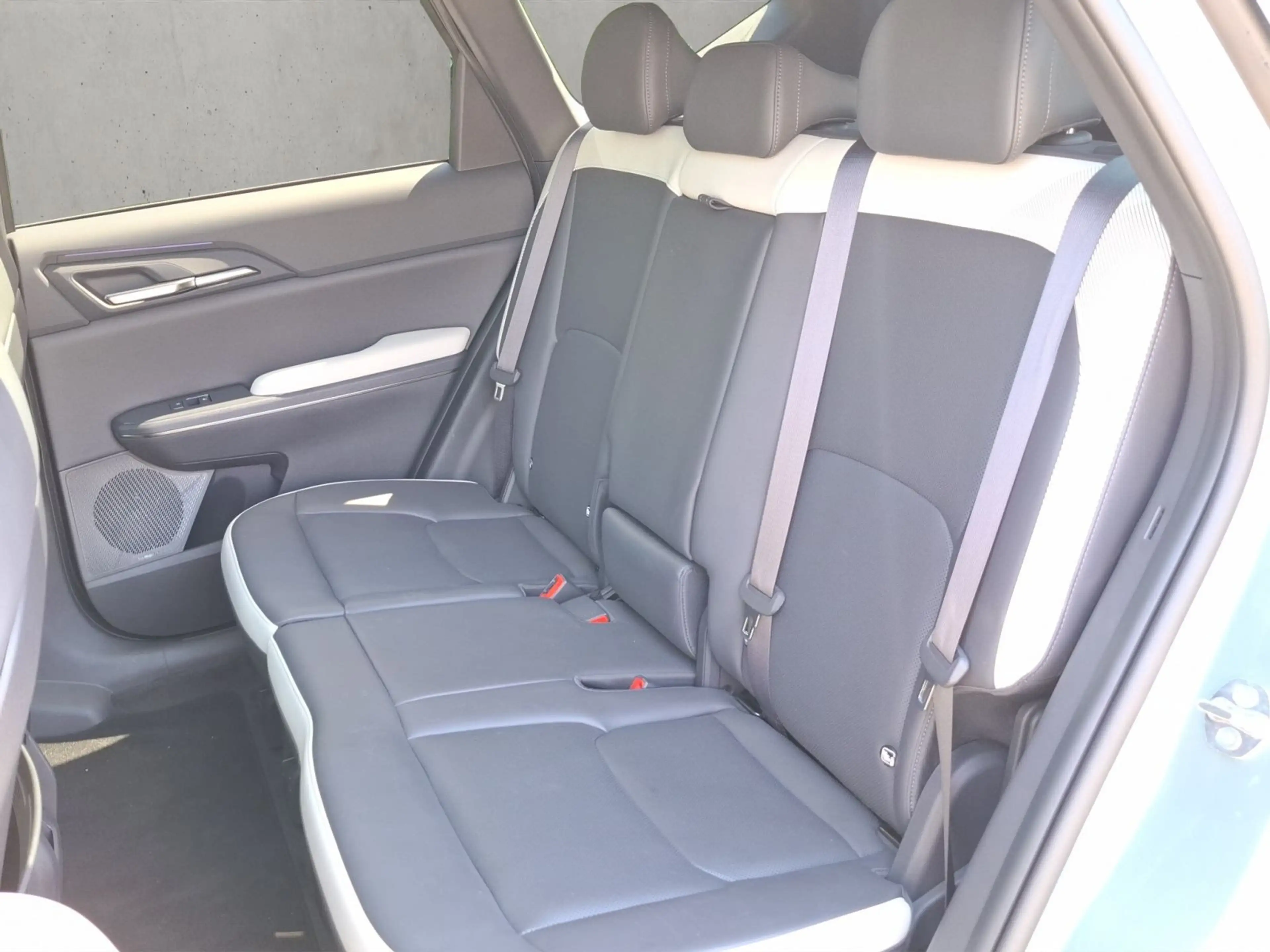 Kia EV5 2WD GTL LAUNCH EDITION — photo 13
