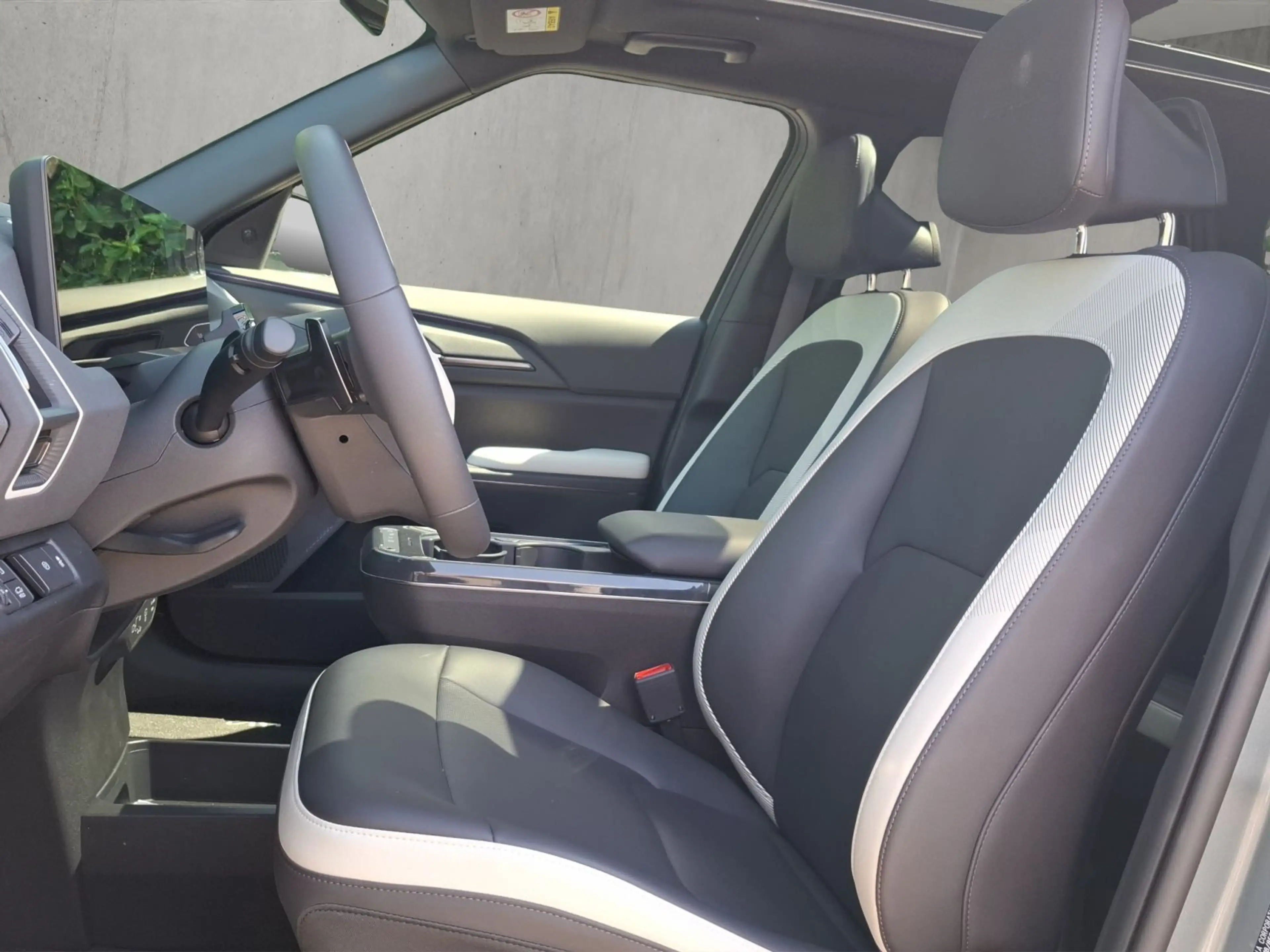 Kia EV5 2WD GTL LAUNCH EDITION — photo 9