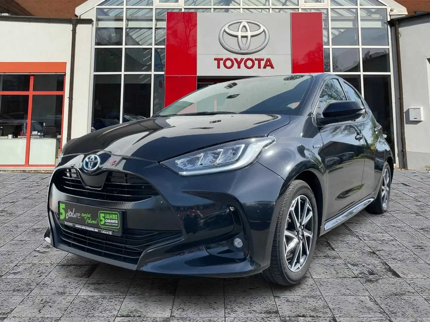 Toyota Yaris 1.5 Hybrid Team D DAB*KAM*SHZ*LED Schwarz - 2