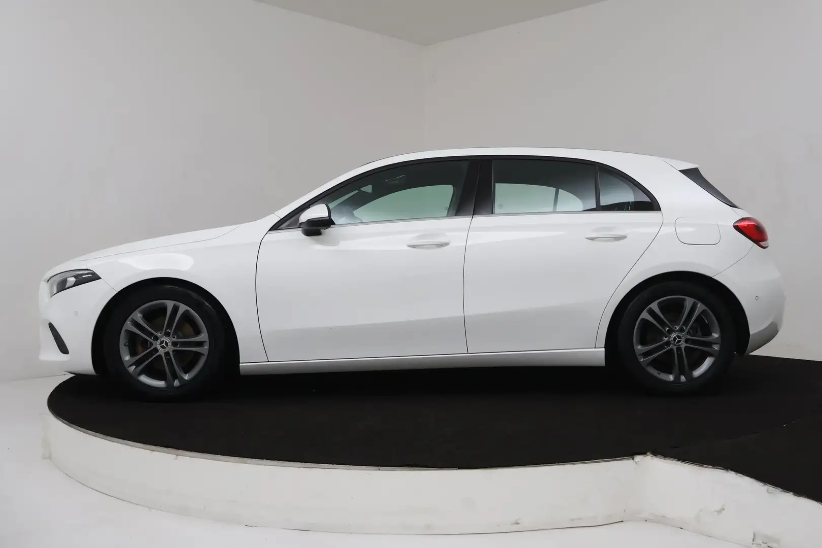 Mercedes-Benz A 160 Advantage (NAVIGATIE, ACHTERUITRIJCAMERA, PARKEERS Wit - 2