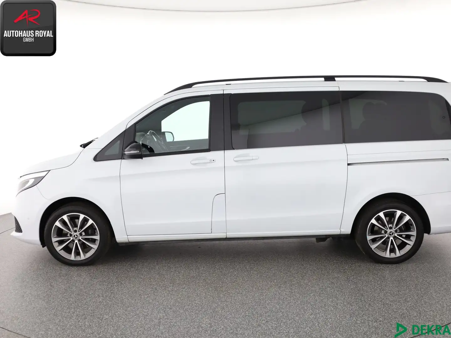 Mercedes-Benz V 220 V 220 d LANG 7 SITZE NIGHT PANO,STANDHEIZ,DISTRO Blanc - 2