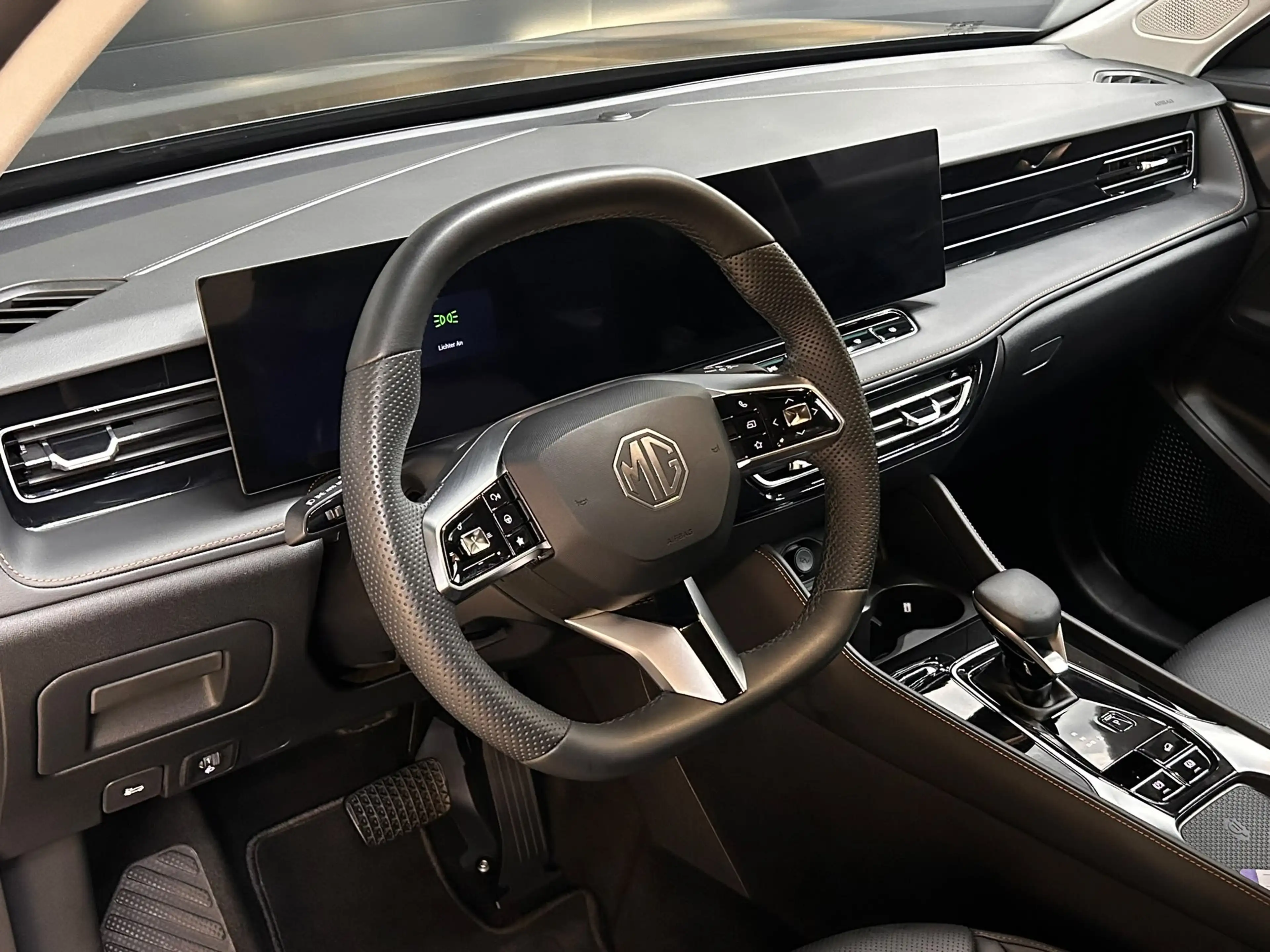MG HS 1.5 TGDI Luxury >NAV+360+VIRTU+ACC+LEDER+SHZ+ — photo 12