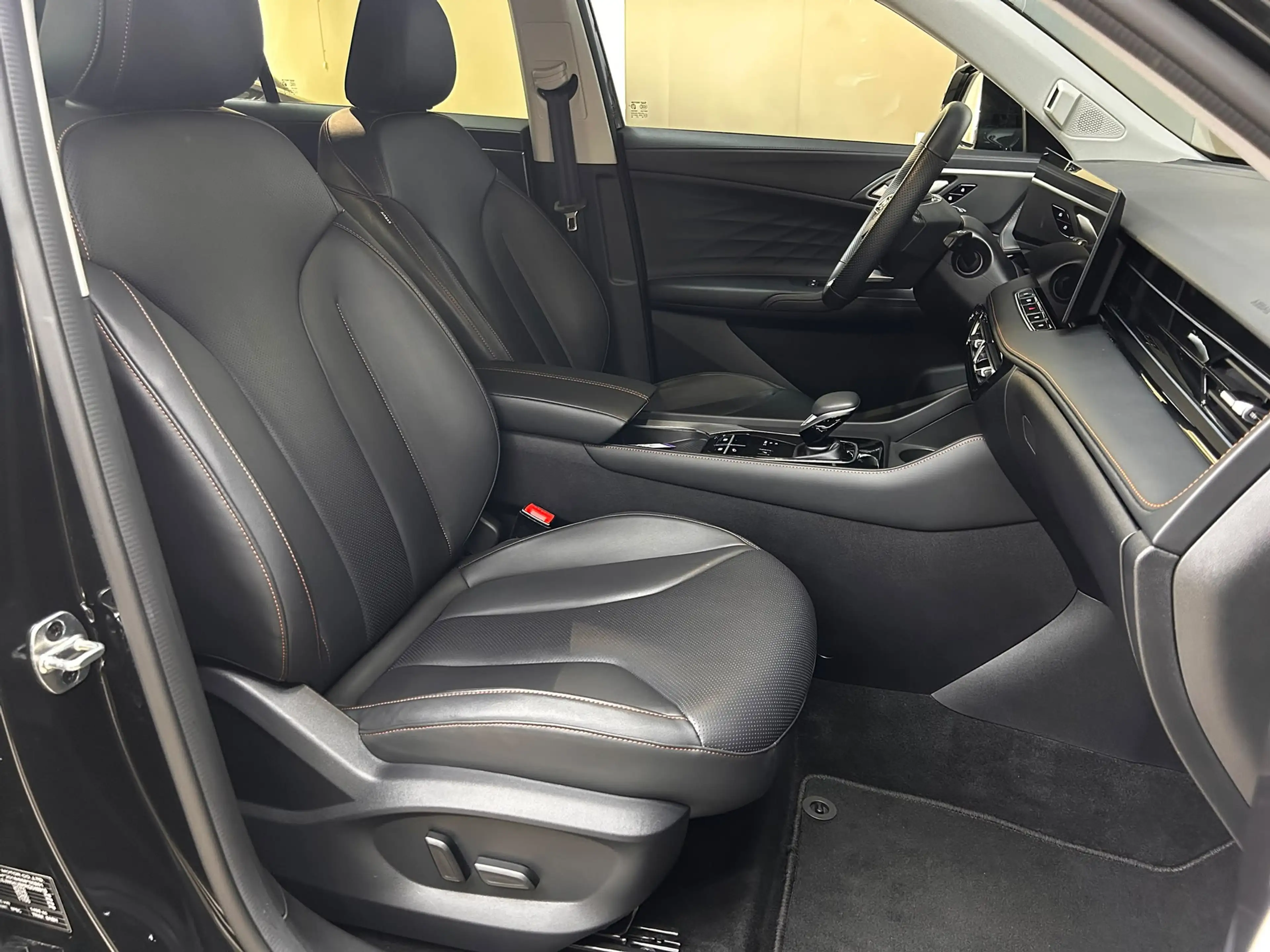 MG HS 1.5 TGDI Luxury >NAV+360+VIRTU+ACC+LEDER+SHZ+ — photo 9