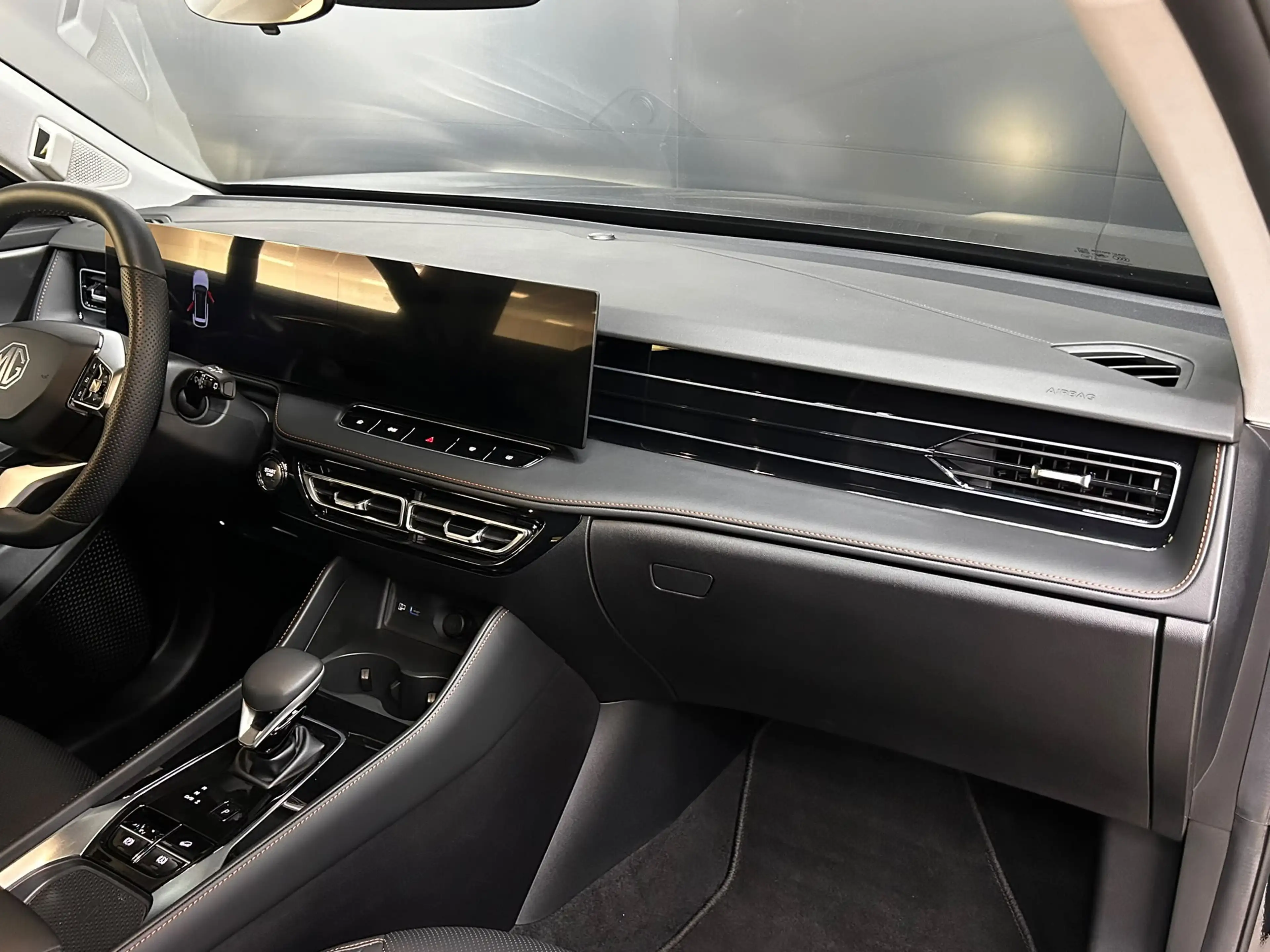 MG HS 1.5 TGDI Luxury >NAV+360+VIRTU+ACC+LEDER+SHZ+ — photo 14