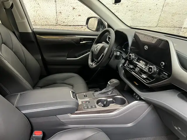 Toyota Highlander 2,5 Hybrid Style Ansicht 8