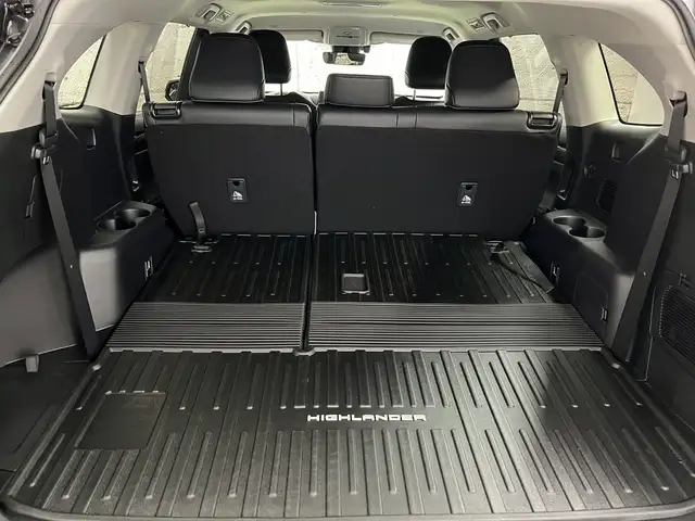 Toyota Highlander 2,5 Hybrid Style Ansicht 25