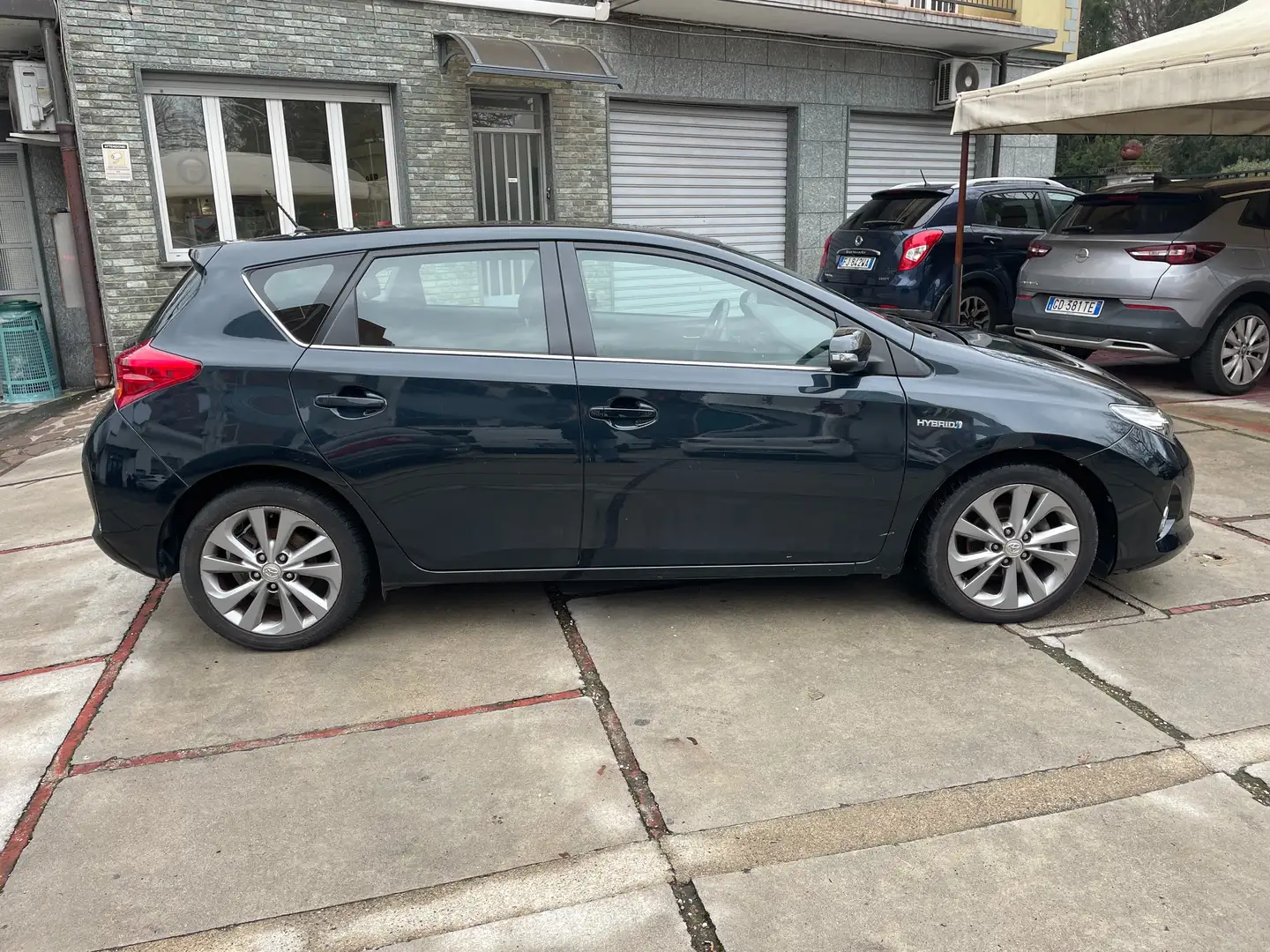 Toyota Auris 5p 1.8h Active Plus Blu/Azzurro - 2