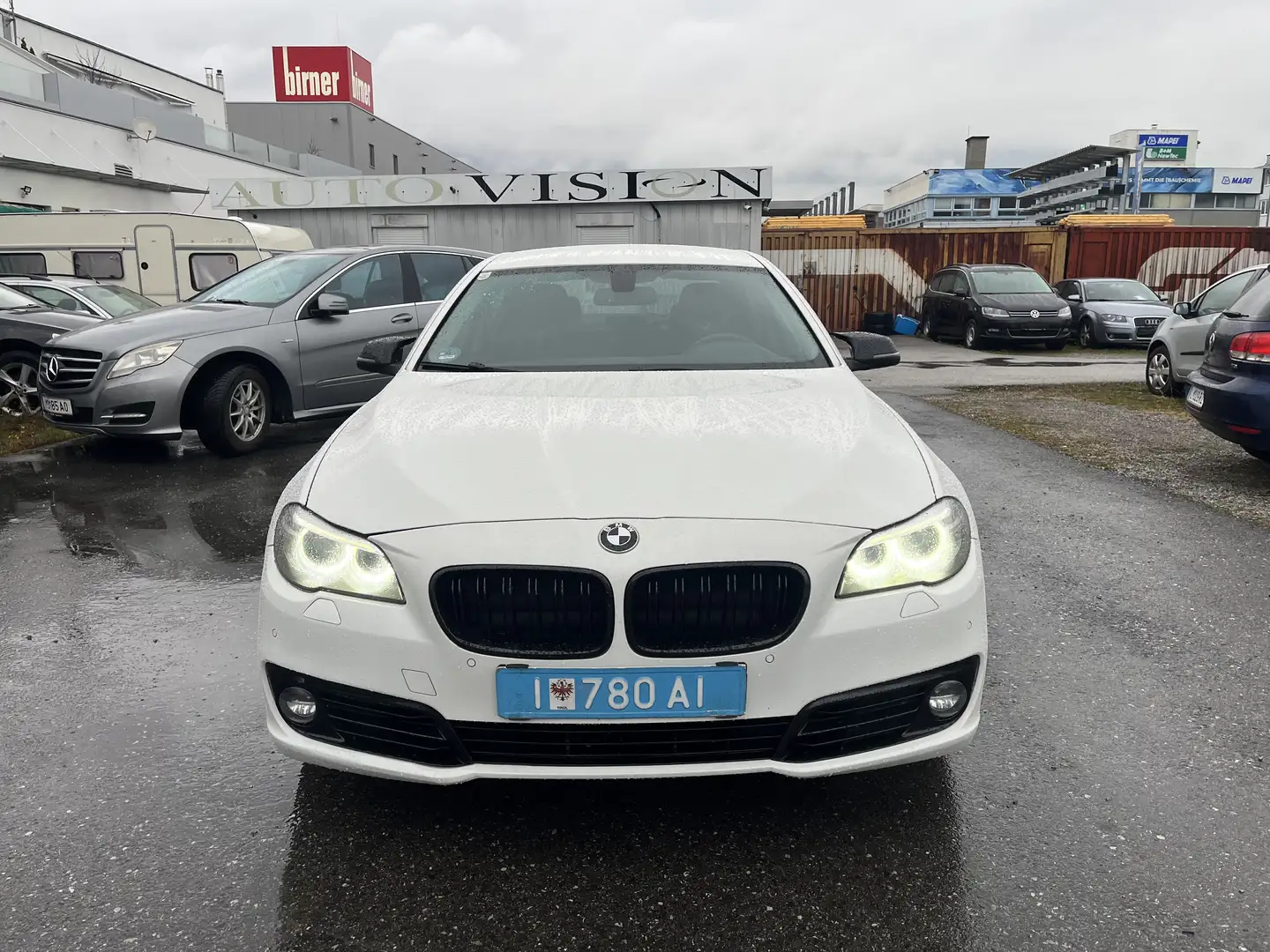 BMW 520 520 d Aut. Weiß - 1