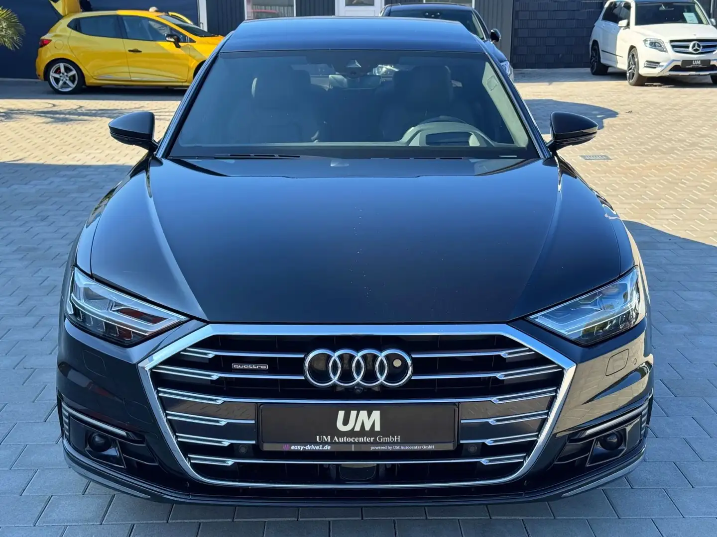 Audi A8 60 TFSI e quattro/ALLRADLENKUNG/PANO/NACHTSIC Grau - 2