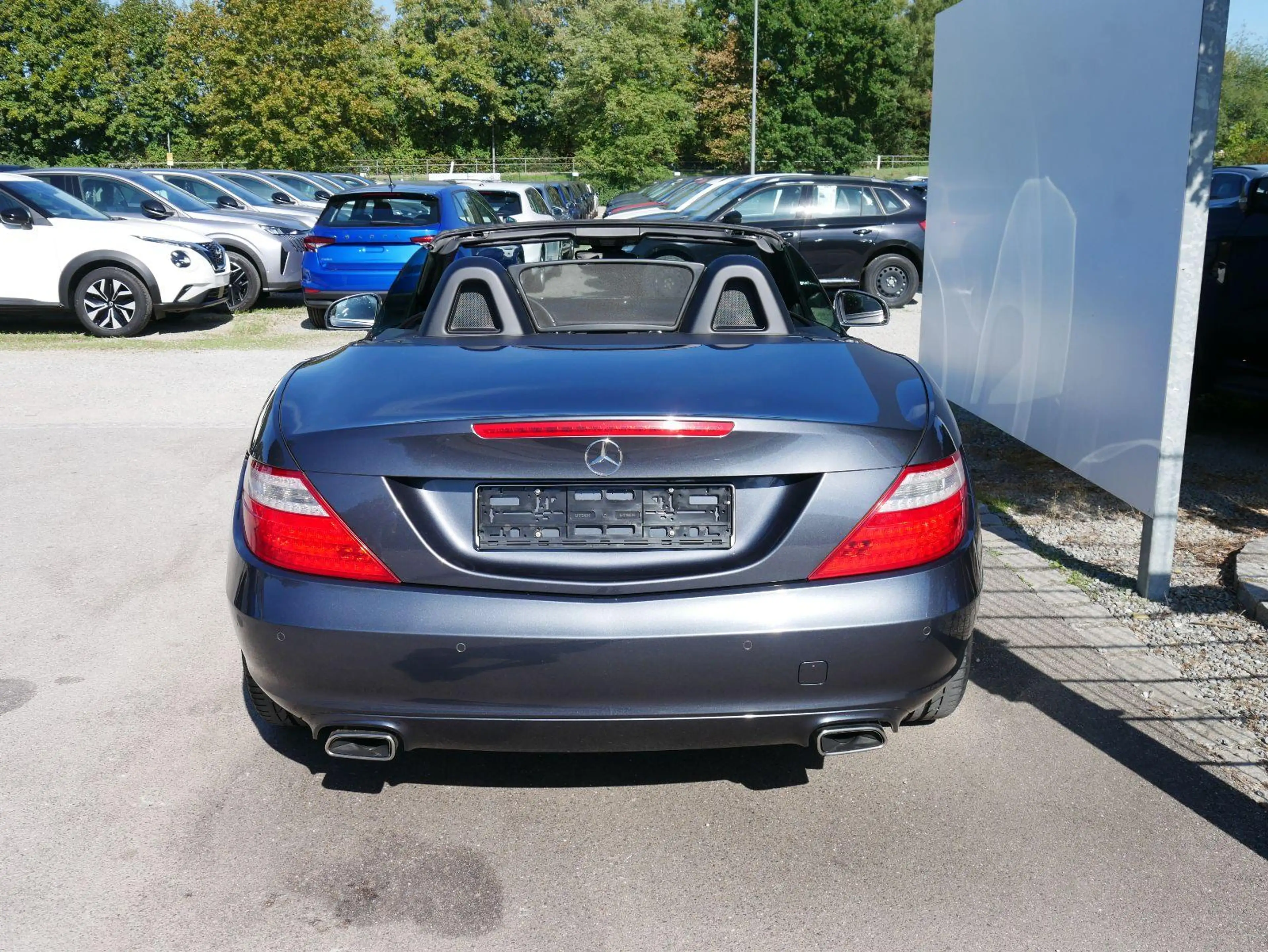 Mercedes-Benz SLK 200 BLAUEFFIZLENZ*NAVI*PDC*SHZ*TEMPOMAT*RADIO-CD*KLIMA — photo 15