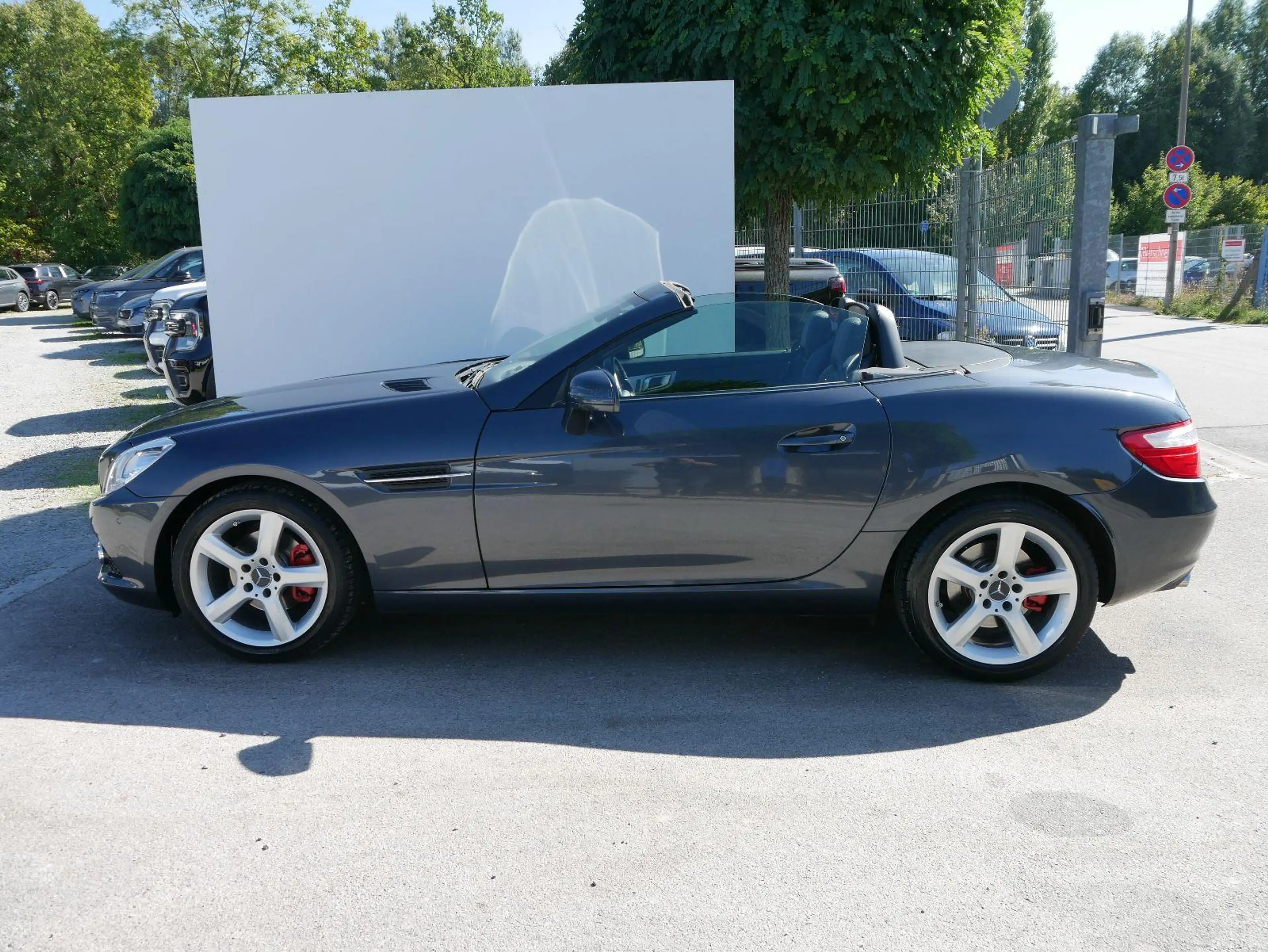 Mercedes-Benz SLK 200 BLAUEFFIZLENZ*NAVI*PDC*SHZ*TEMPOMAT*RADIO-CD*KLIMA — photo 6