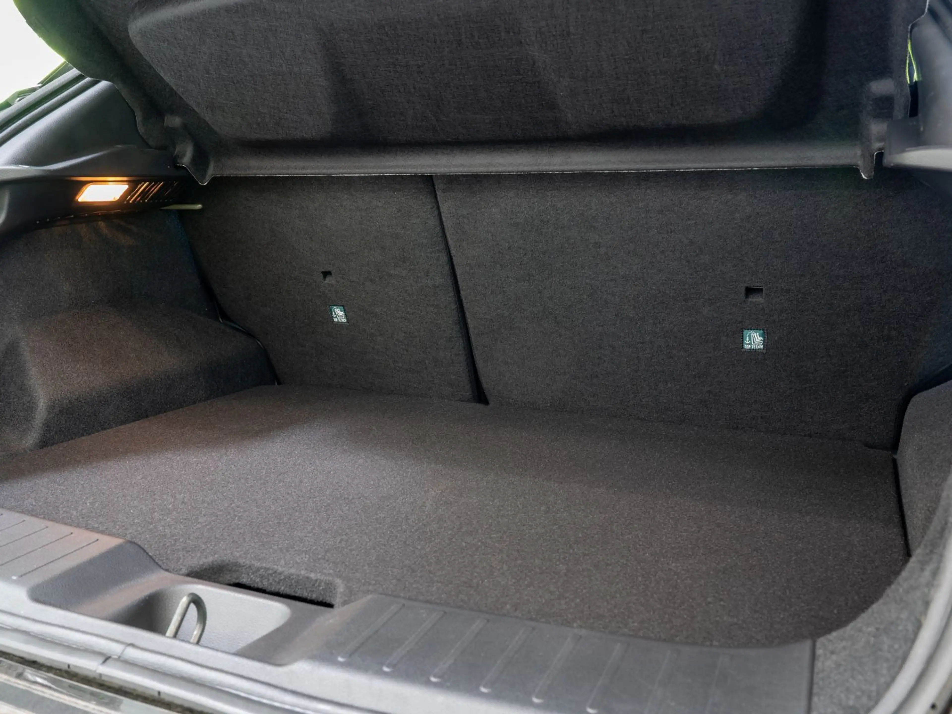 Nissan Juke TEKNA 1.0DIG-T 6MT BOSE+ACC+LED+Navi+SHZ+360 — photo 23