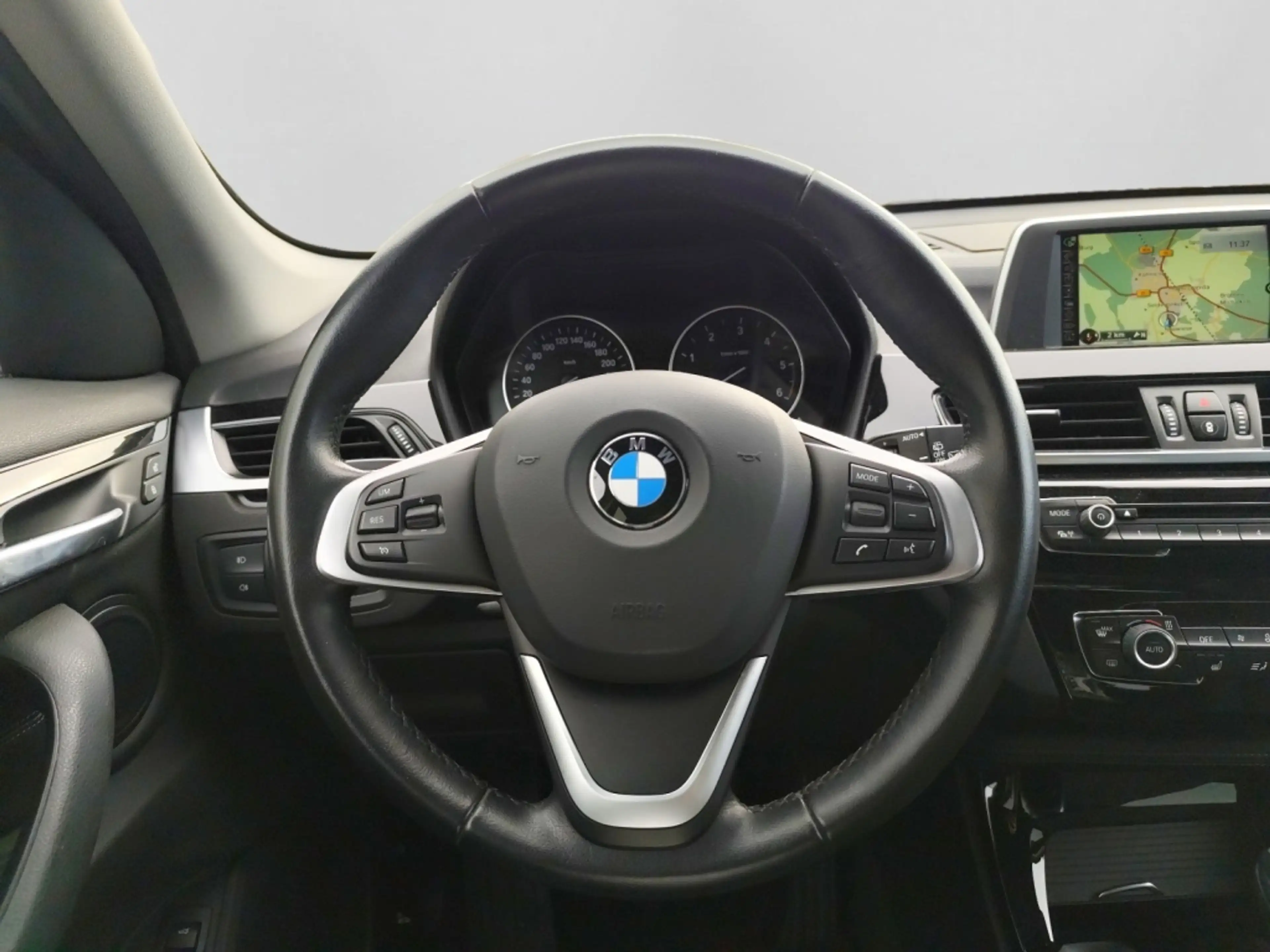 BMW X1 xDrive 20d xLine LED|NAVI|SHZ|TEMP|KAM — photo 13