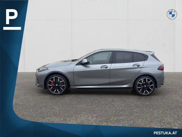 BMW 1 Series view 6