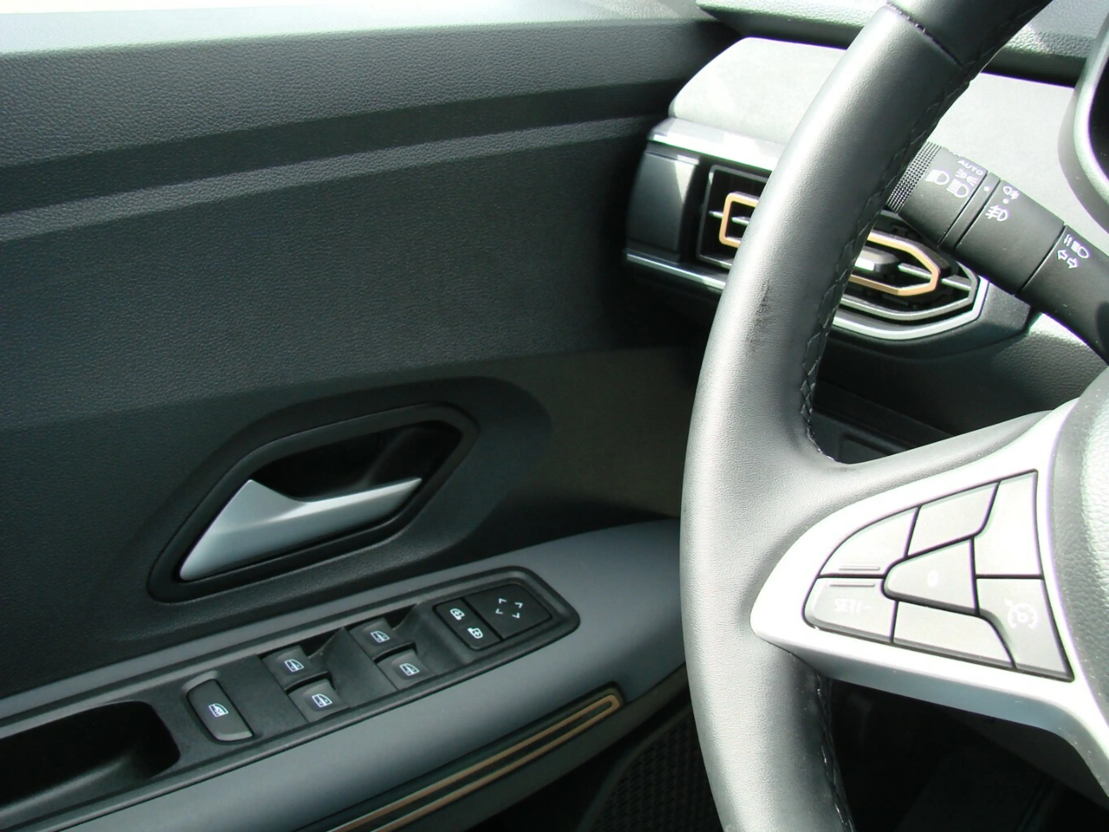Dacia Jogger 1.0TCe Extreme+ Tempomat LED Kamera Spurhalteassis — photo 9