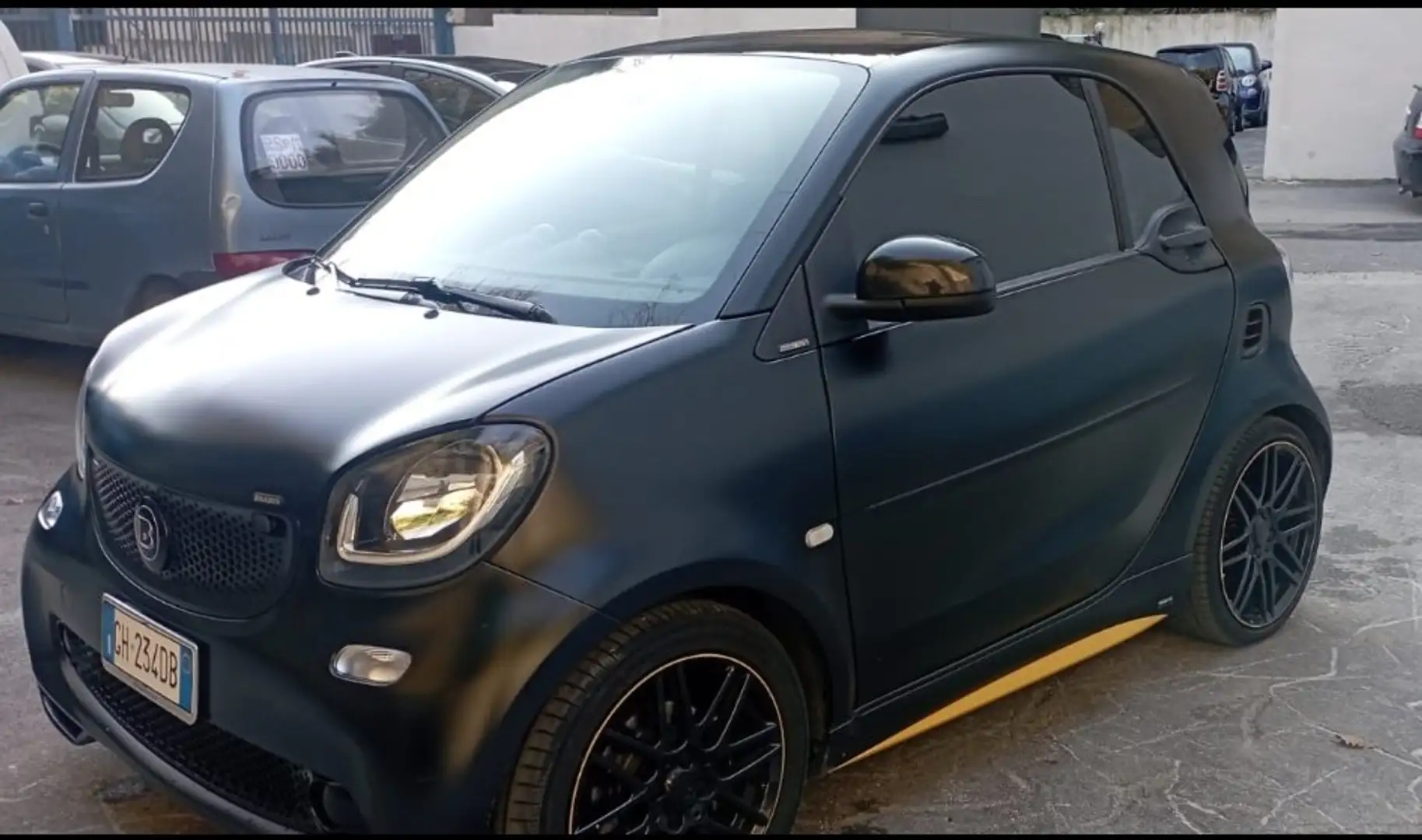 smart brabus Schwarz - 1