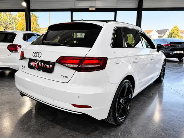 Audi A3 view 5