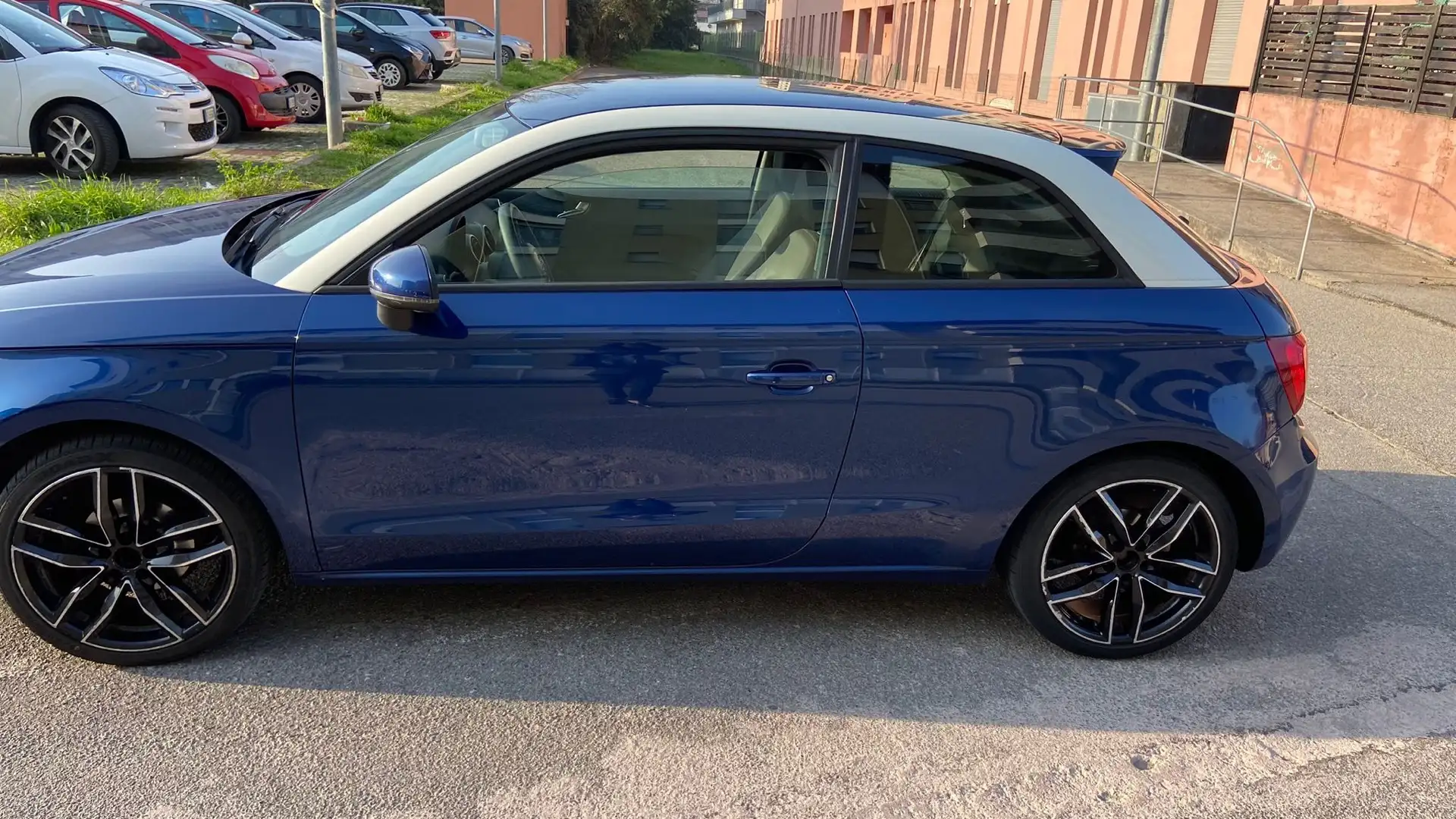 Audi A1 1.6 tdi Admired 90cv Blu/Azzurro - 1