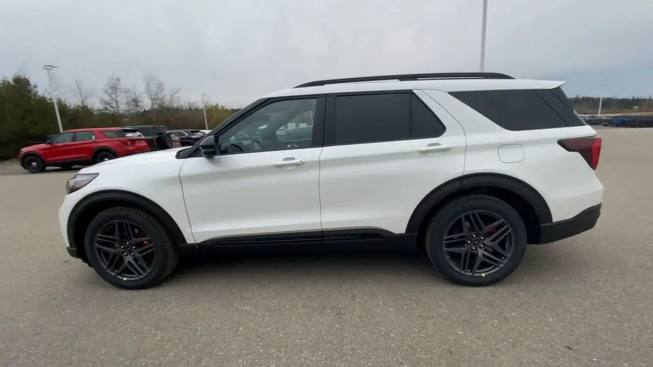 Ford Explorer снимка Ford Explorer