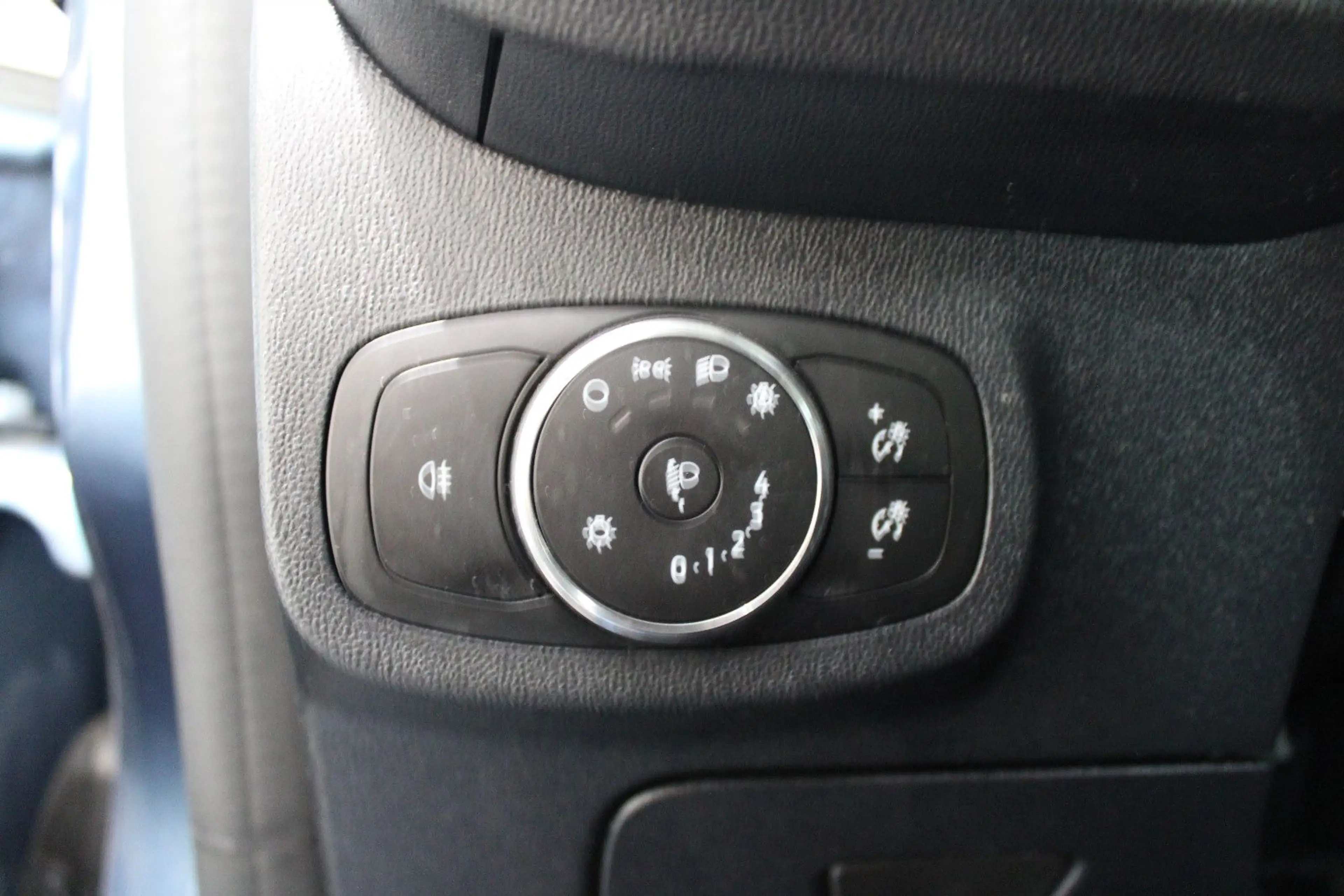 Ford Fiesta 1.0 EcoBoost Hybrid TITANIUM SPORTPAKET — photo 11