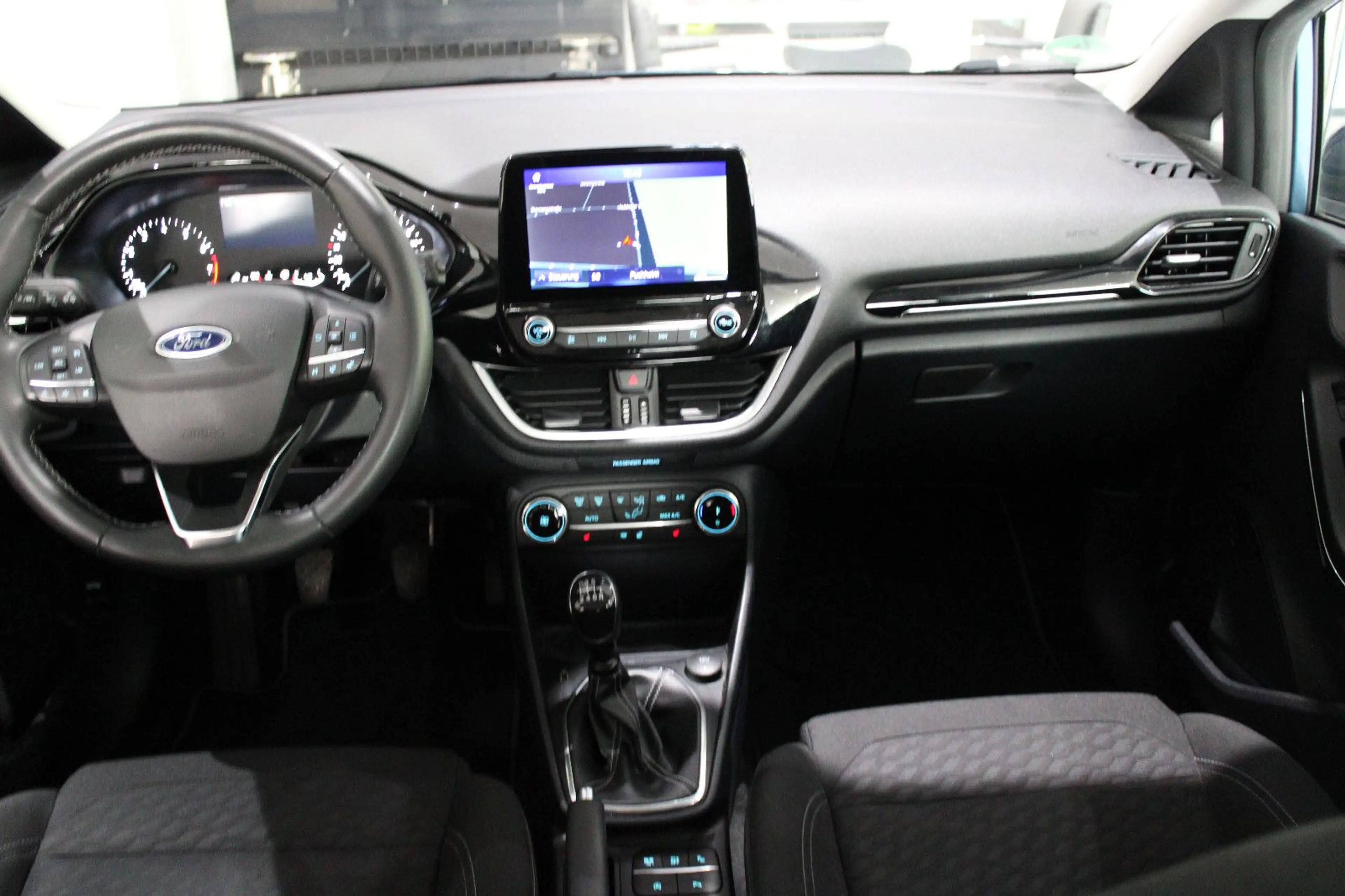 Ford Fiesta 1.0 EcoBoost Hybrid TITANIUM SPORTPAKET — photo 4