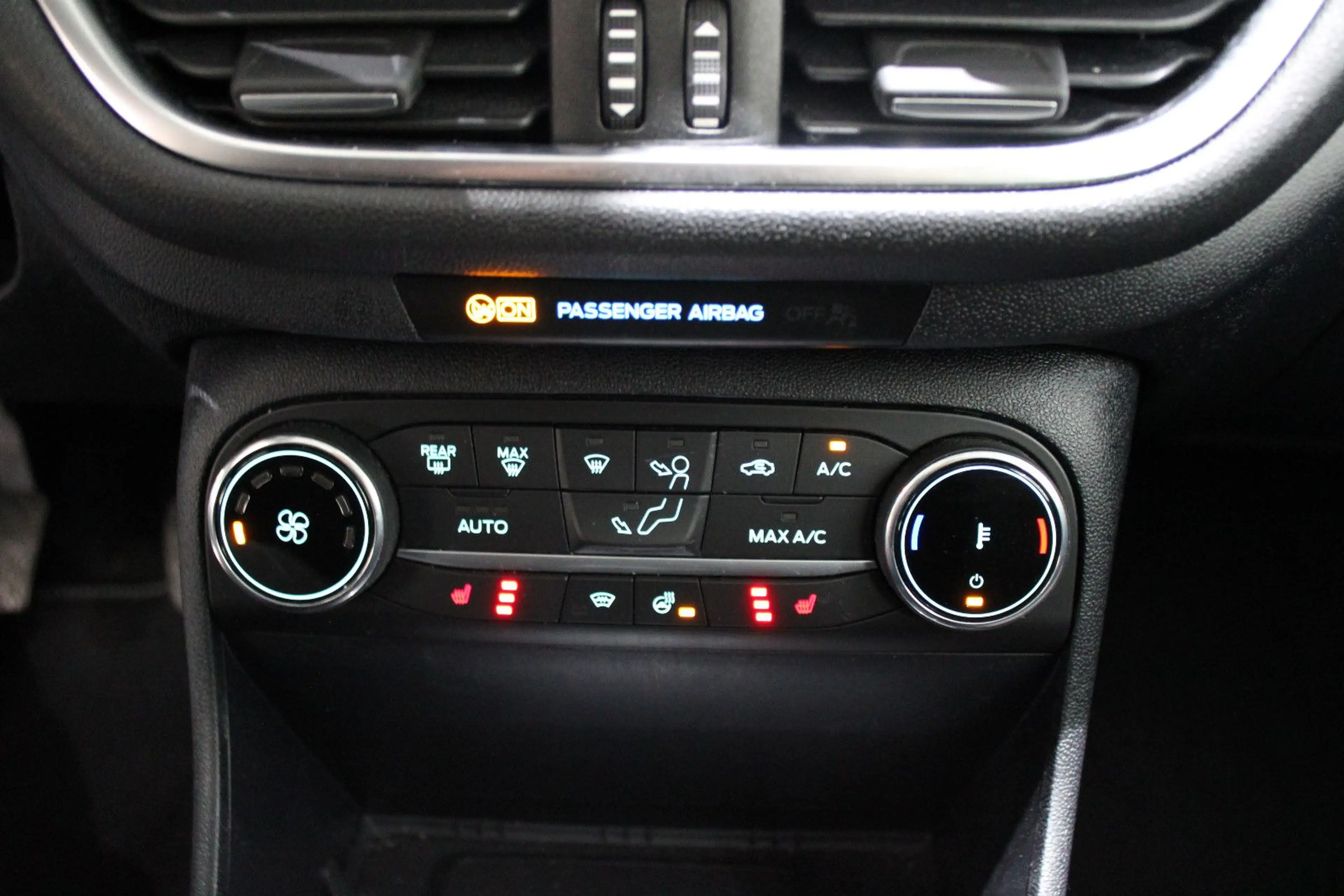 Ford Fiesta 1.0 EcoBoost Hybrid TITANIUM SPORTPAKET — photo 10