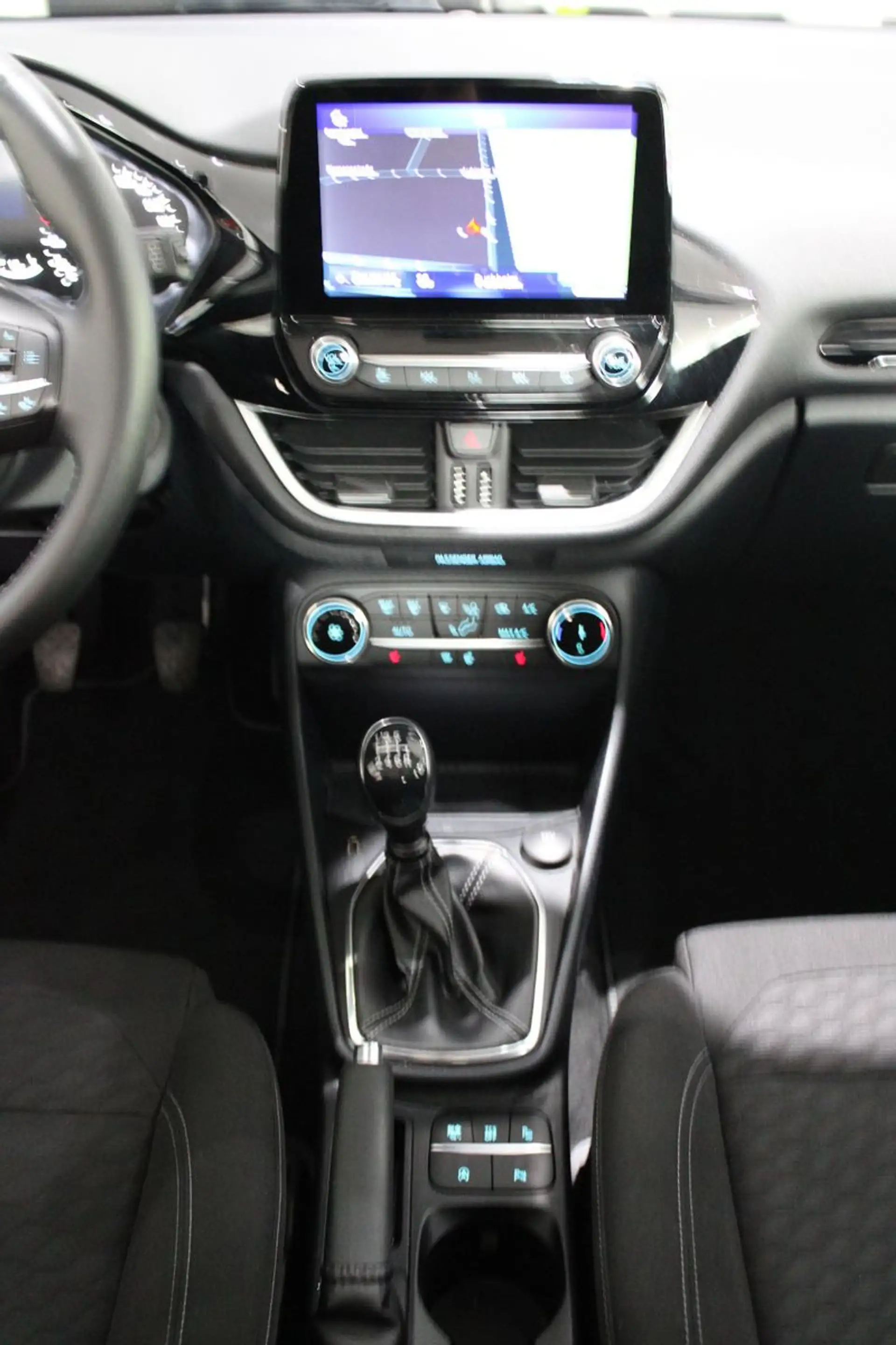 Ford Fiesta 1.0 EcoBoost Hybrid TITANIUM SPORTPAKET — photo 6