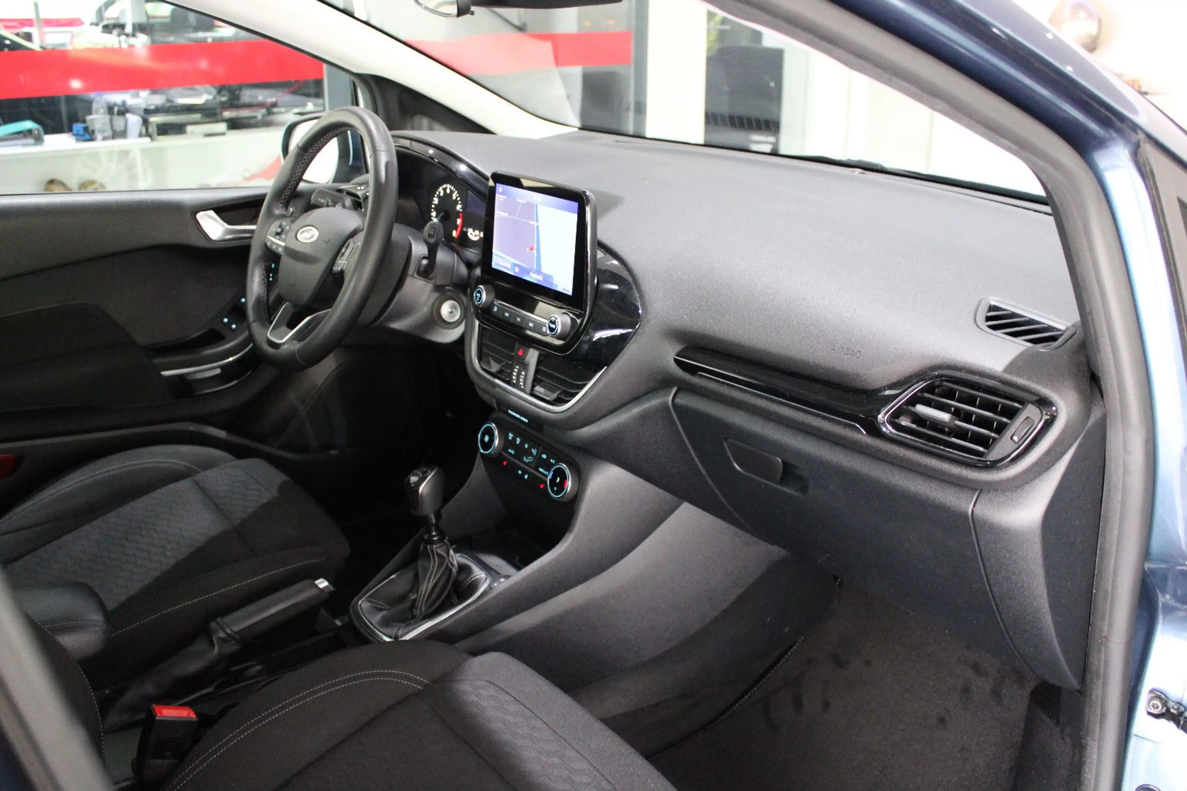 Ford Fiesta 1.0 EcoBoost Hybrid TITANIUM SPORTPAKET — photo 5