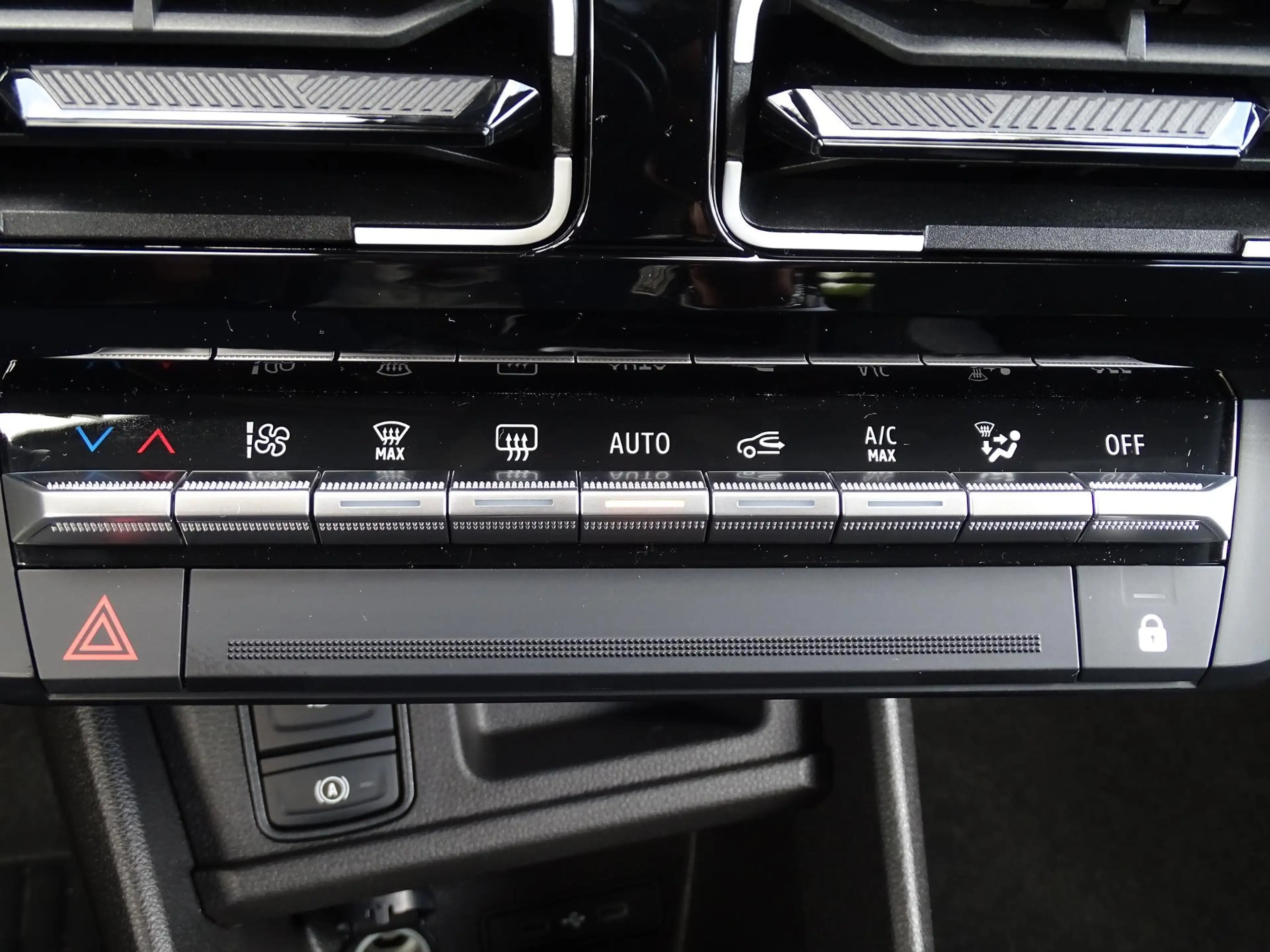 Renault R 4 comfort range iconic 52 kWh HARMAN KARDON / PACK A — photo 13