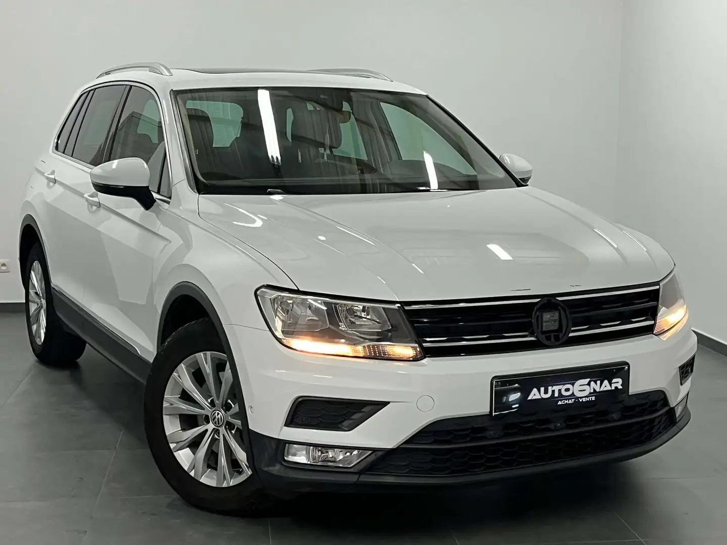 Volkswagen Tiguan 2.0 TDi - CarPlay - Toit Pano - Camera Blanc - 1
