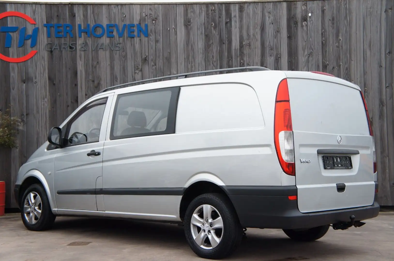 Mercedes-Benz Vito 109 CDi Lang Doppelkab. Tempom. AHK 65KW Silber - 2