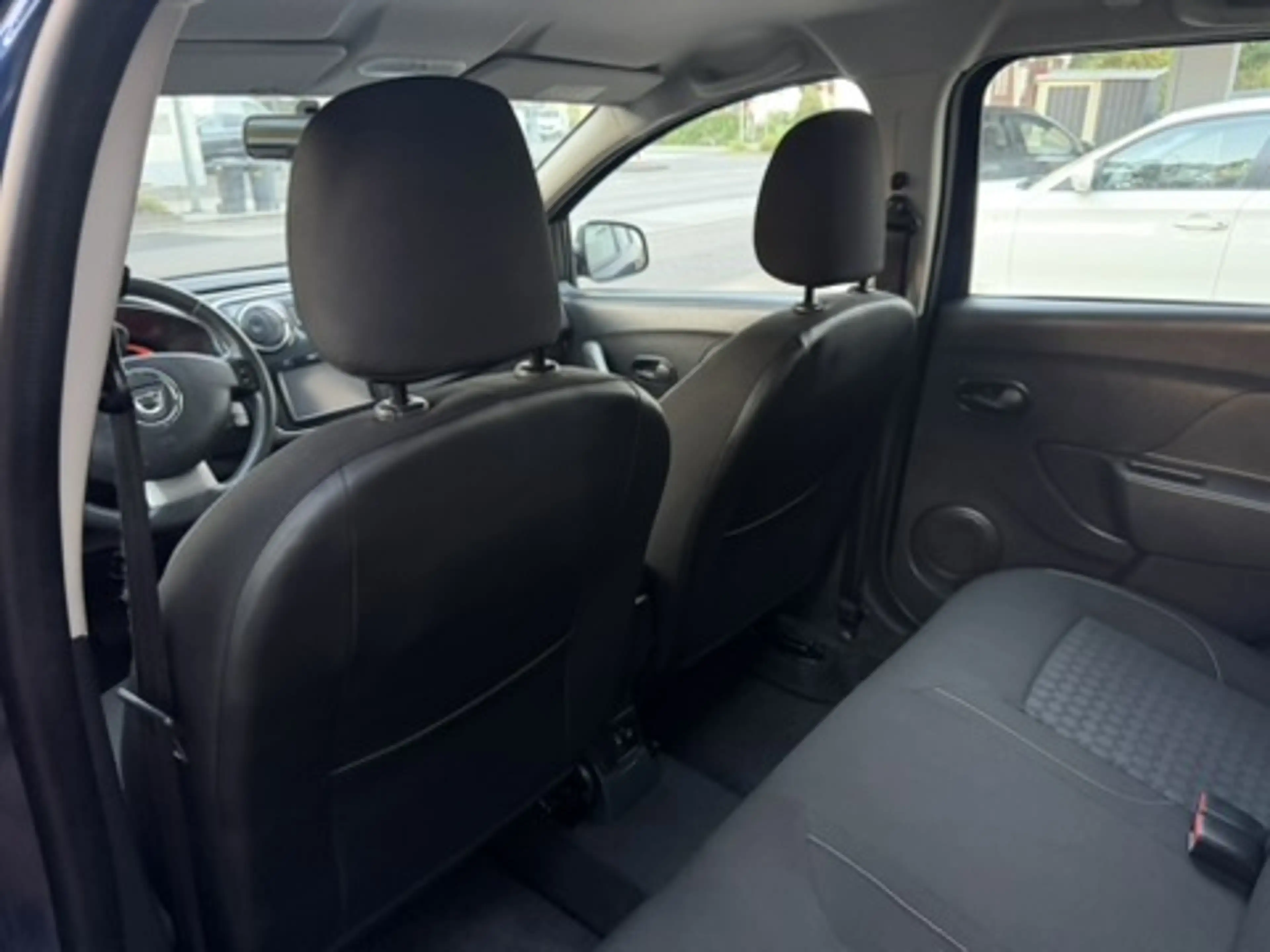 Dacia Logan Prestige MCV II Kombi Automatik - 1. Hand - HU/AU NEU — photo 20