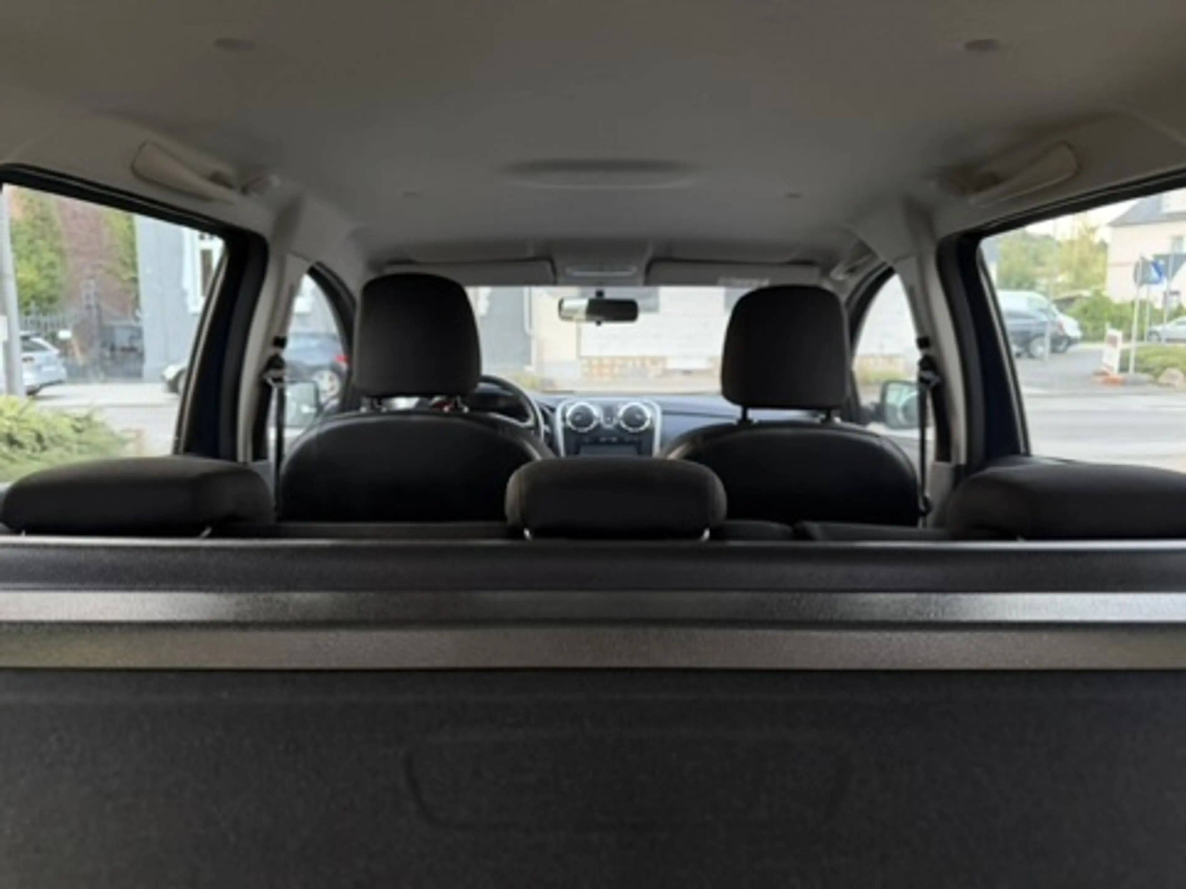 Dacia Logan Prestige MCV II Kombi Automatik - 1. Hand - HU/AU NEU — photo 32