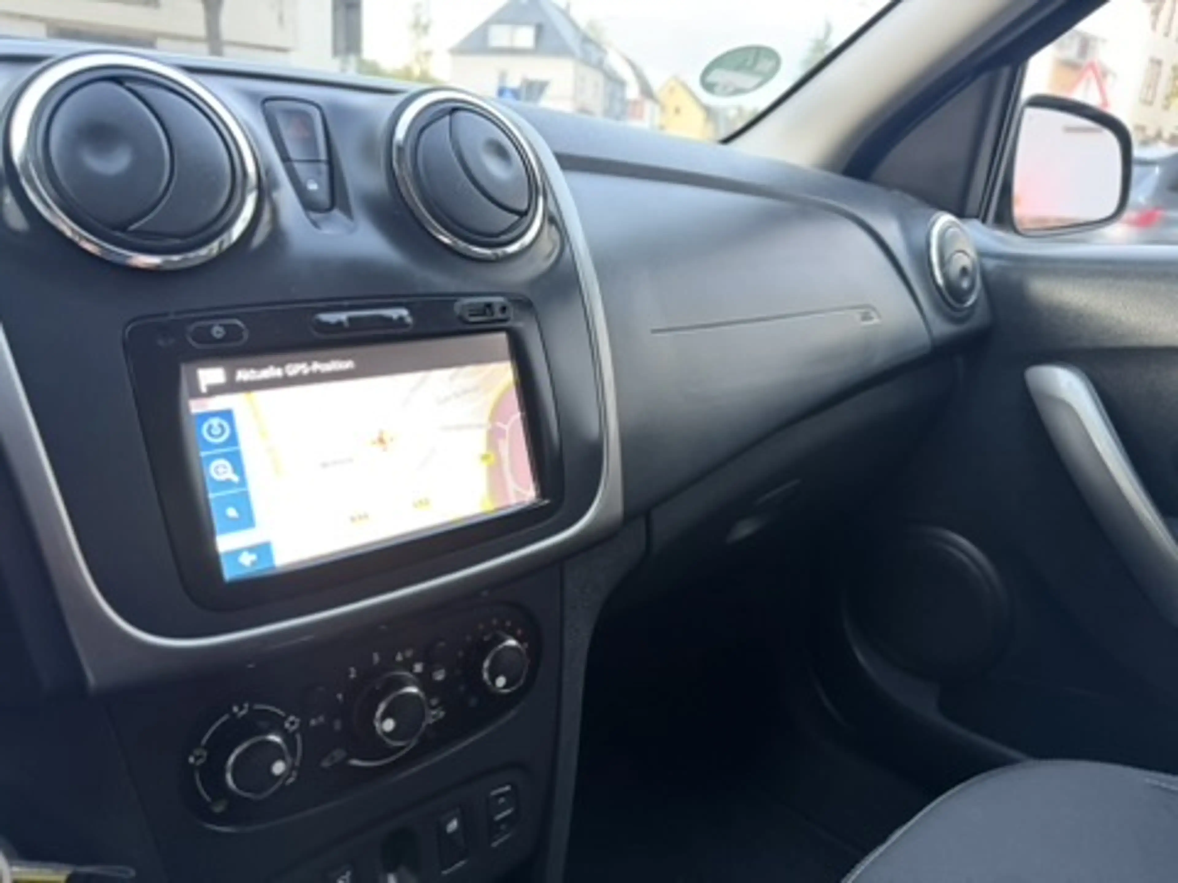 Dacia Logan Prestige MCV II Kombi Automatik - 1. Hand - HU/AU NEU — photo 27