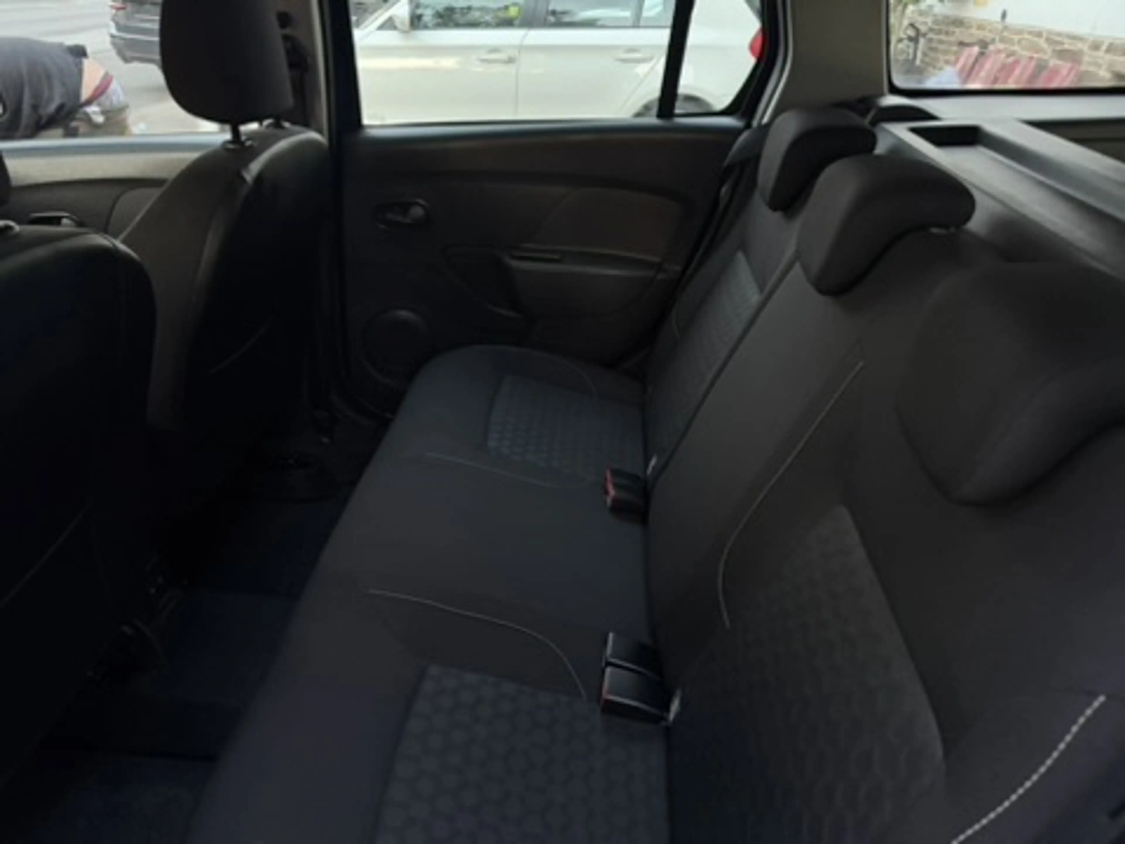 Dacia Logan Prestige MCV II Kombi Automatik - 1. Hand - HU/AU NEU — photo 17