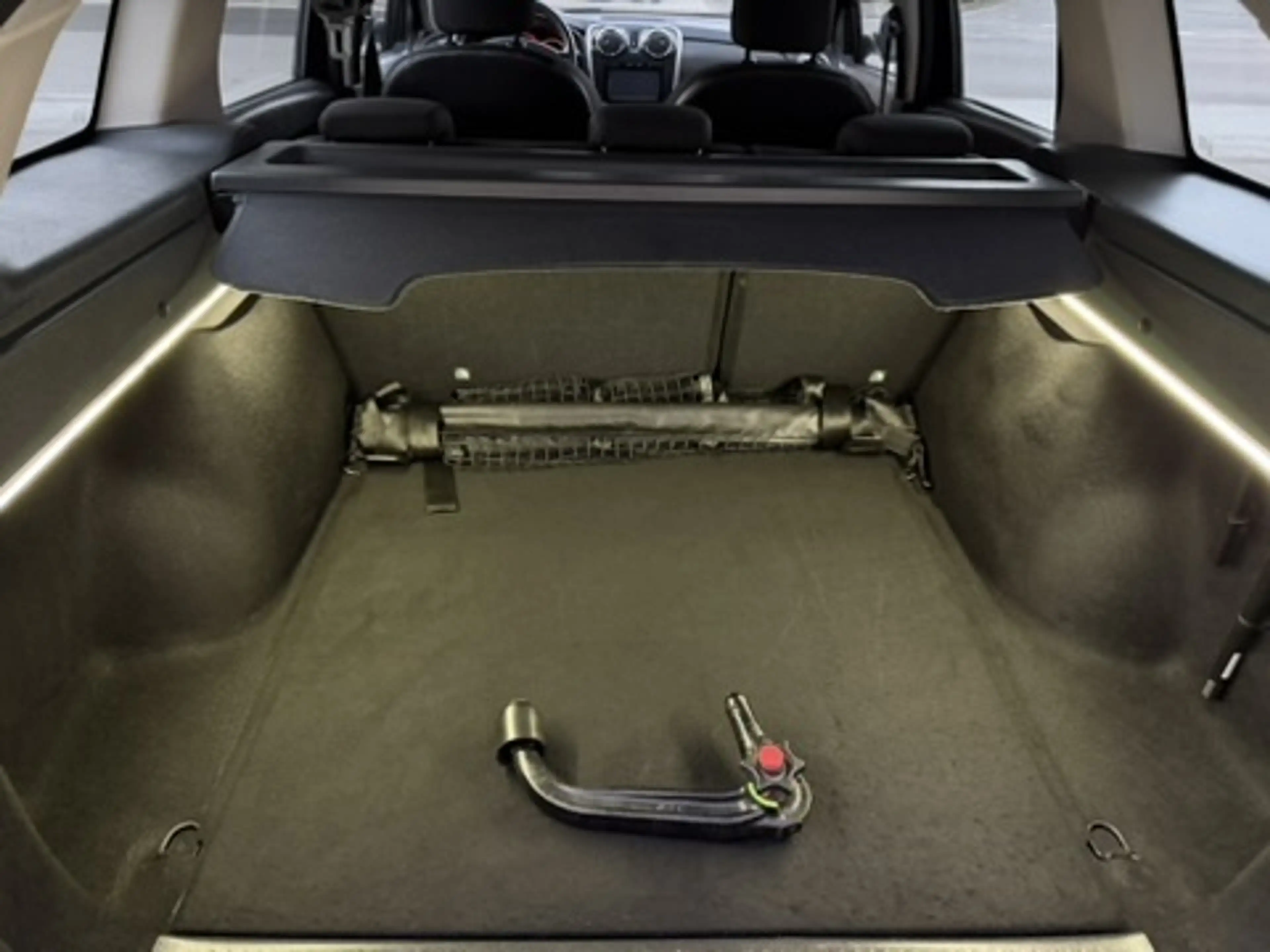 Dacia Logan Prestige MCV II Kombi Automatik - 1. Hand - HU/AU NEU — photo 12