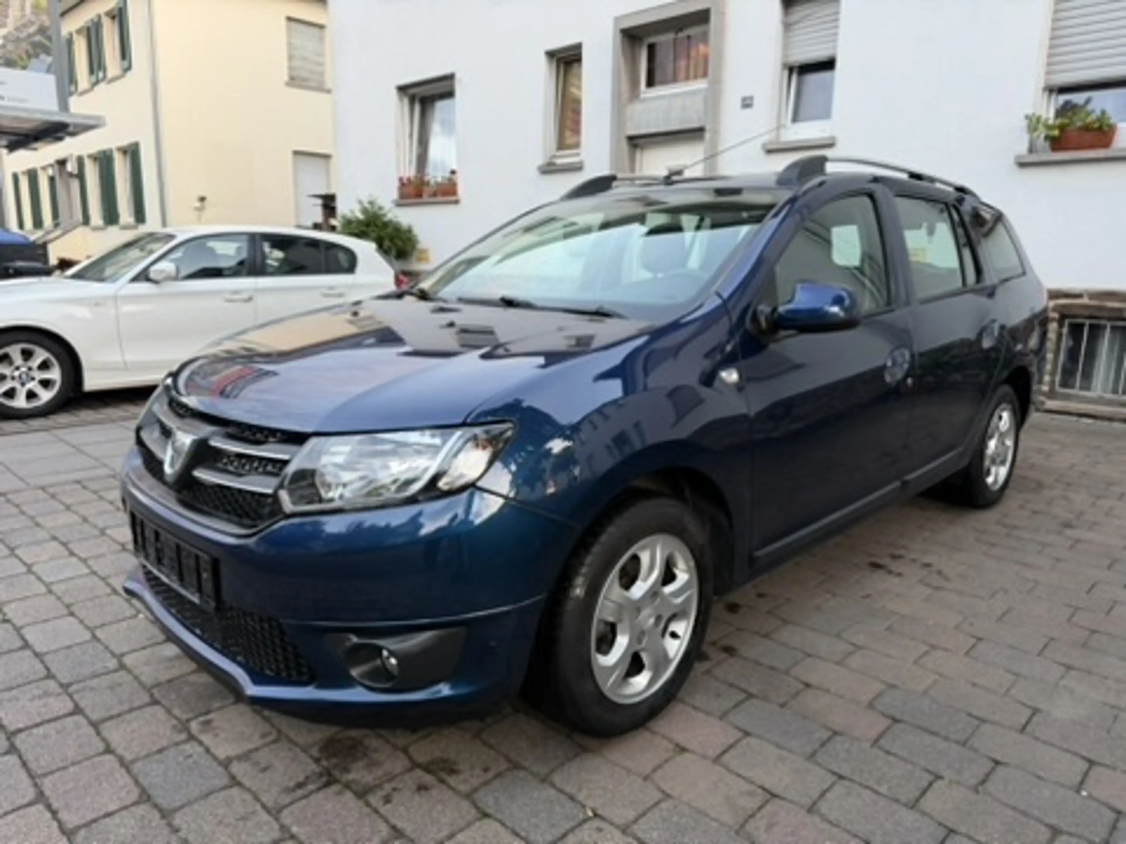 Dacia Logan Prestige MCV II Kombi Automatik - 1. Hand - HU/AU NEU — photo 3