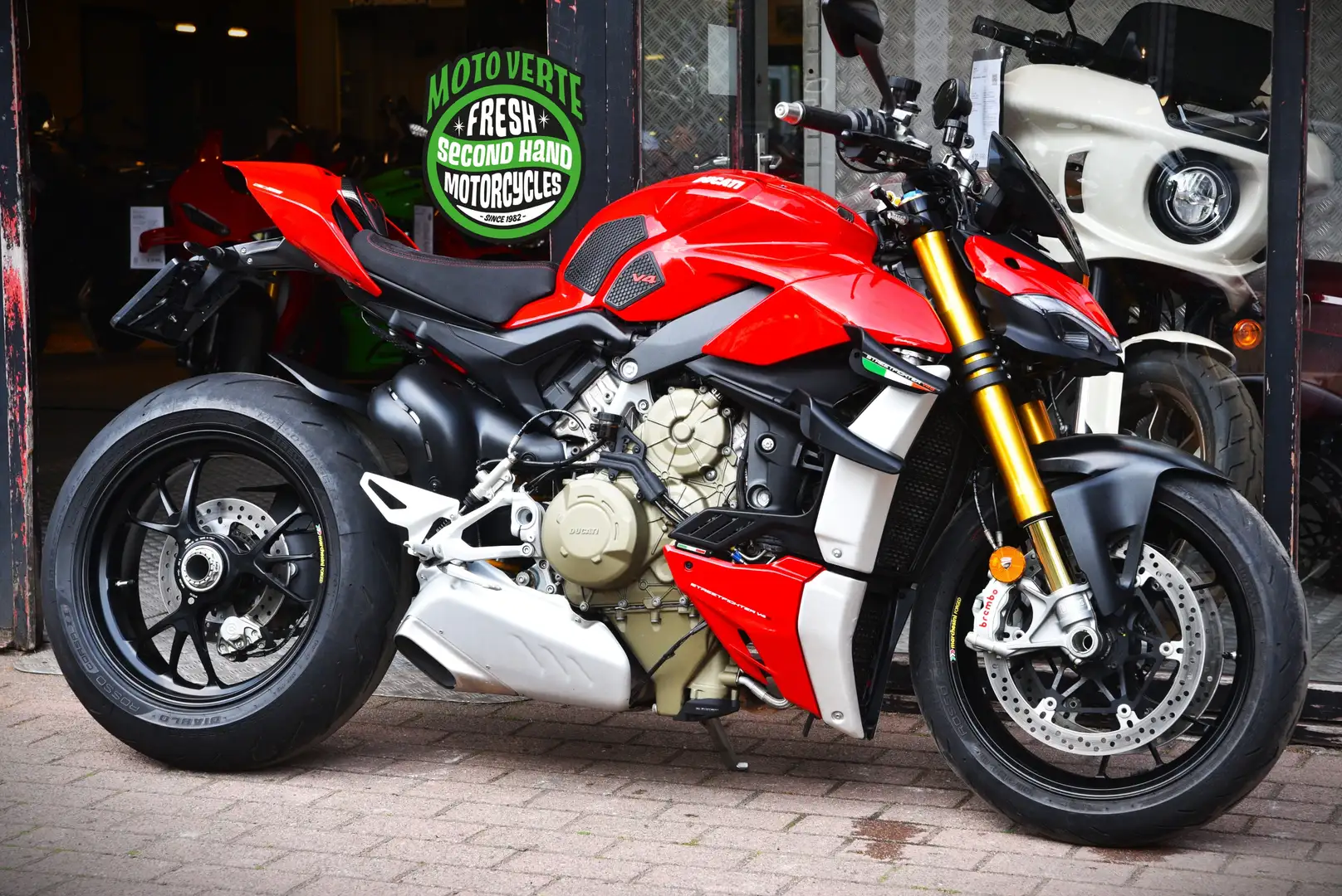 Ducati Streetfighter V4S ***MOTO VERTE*** Rouge - 1