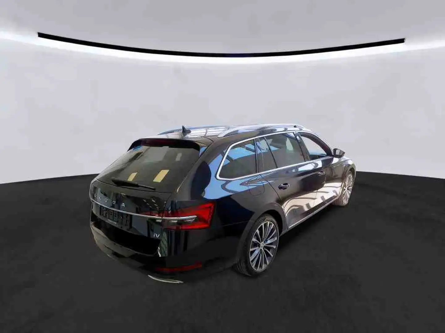 Skoda Superb iV Combi 1.4 eTSI L&K*MATRIX*STHZG*AHK*CA Noir - 2