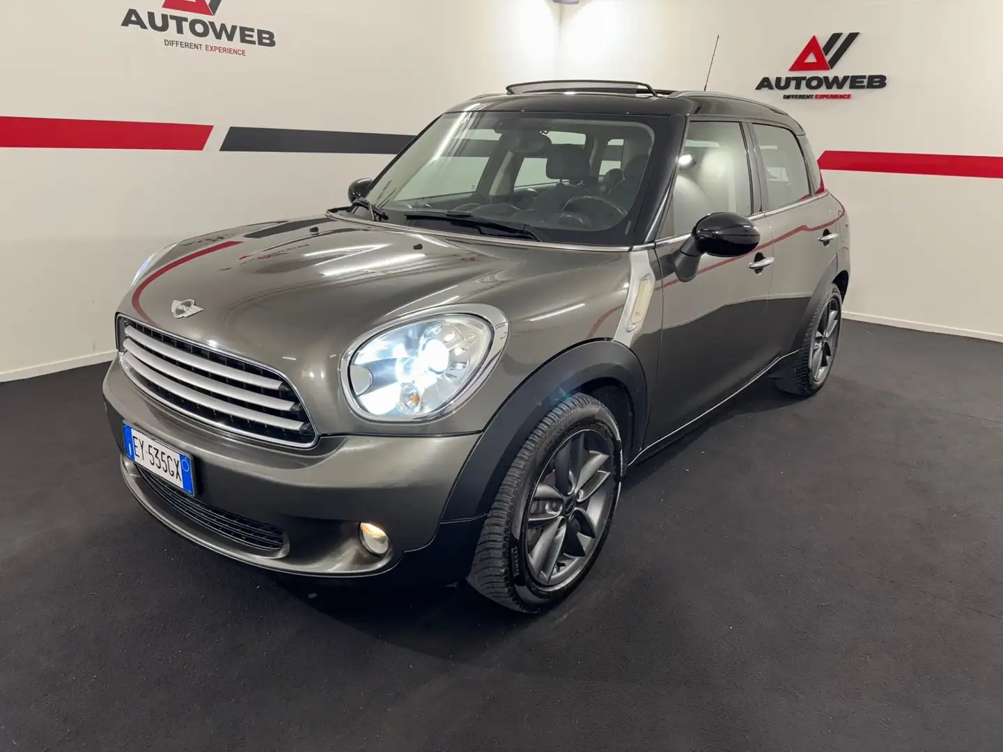 MINI Cooper D Countryman Mini 2.0 Cooper D Countryman Automatica Grigio - 1